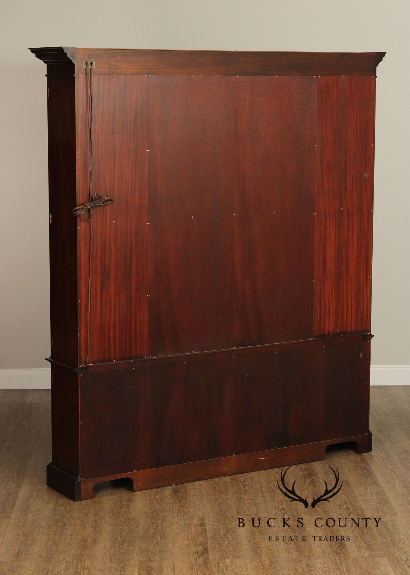 Kindel Georgian Style Mahogany Bookcase Breakfront