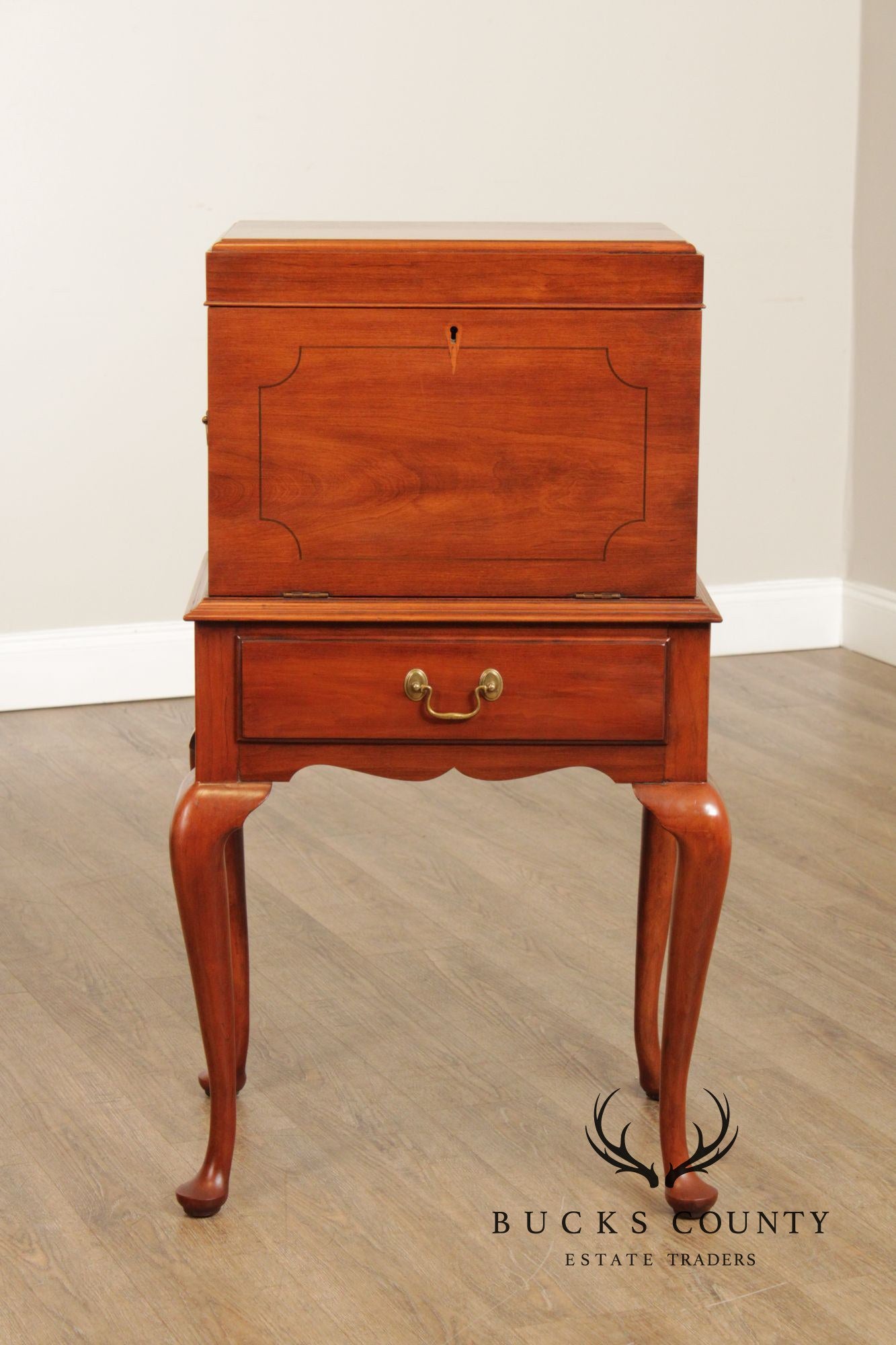 Henkel Harris Cherry  Queen Anne Cellarette