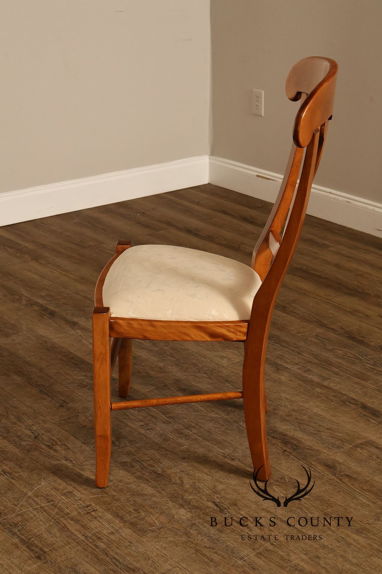 Nichols & Stone Set of 6 French Country Style Maple Dining Chairs