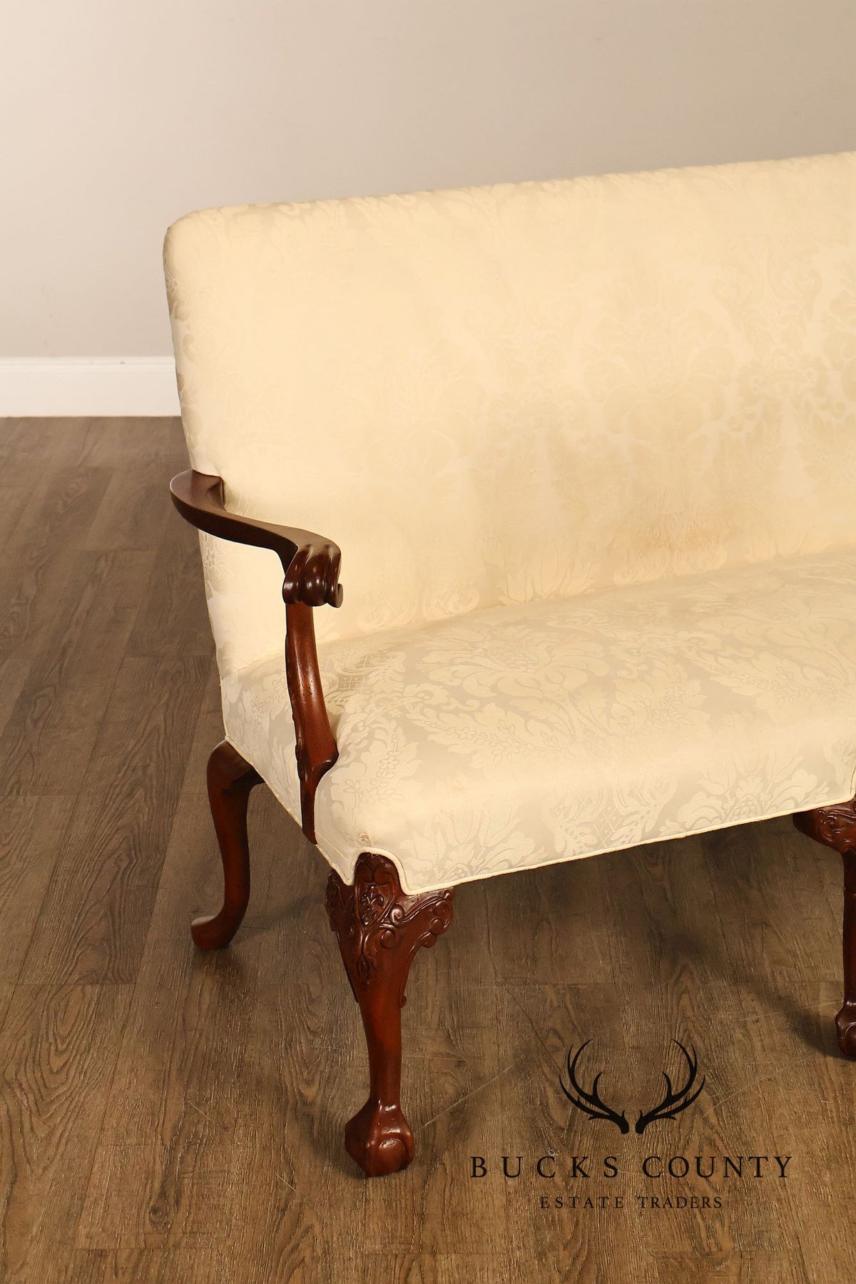 Southwood Chippendale Style Carved Frame Settee