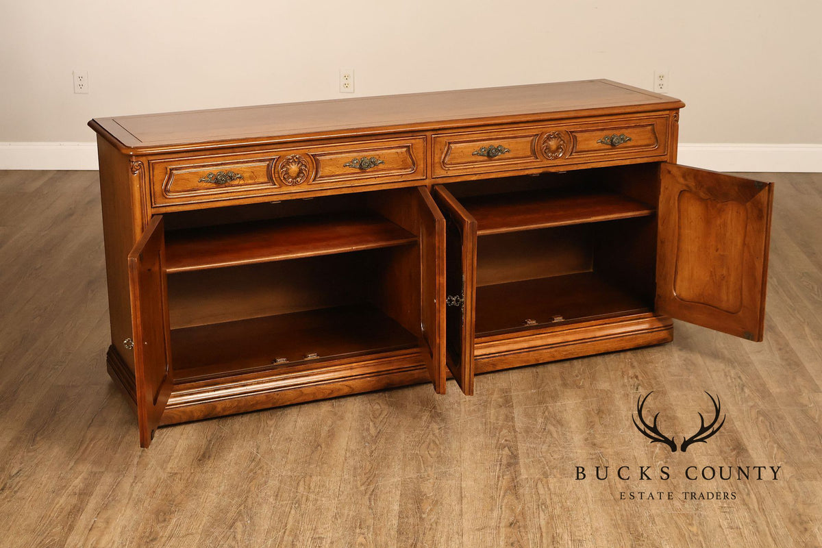Henredon French Louis XV Style Walnut Buffet Sideboard