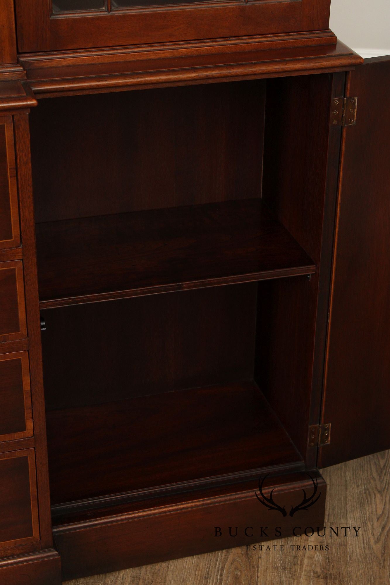 Baker Furniture Vintage Georgian Style Mahogany Breakfront Bookcase