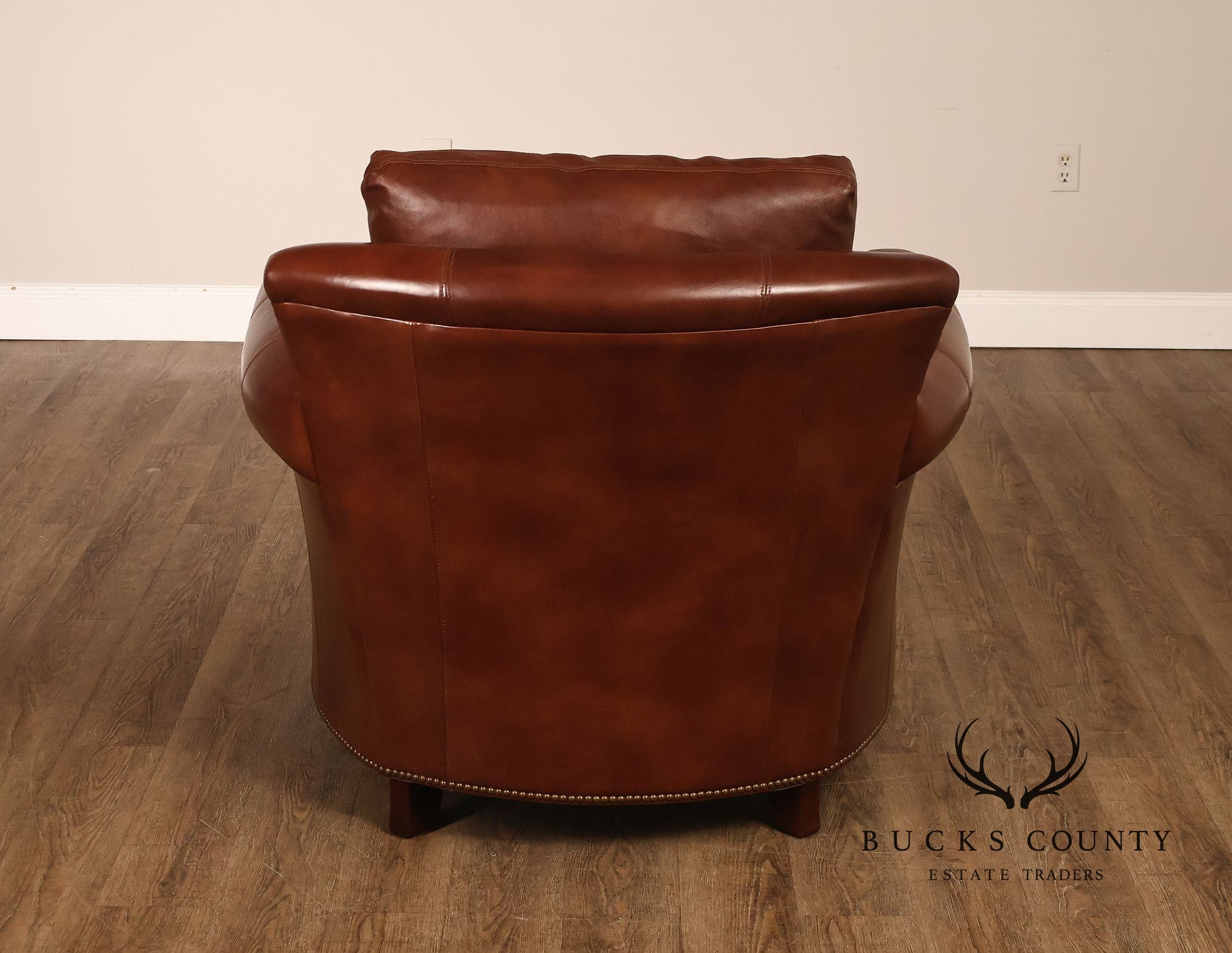 Bradington Young Traditional Style Leather Stationary Chair