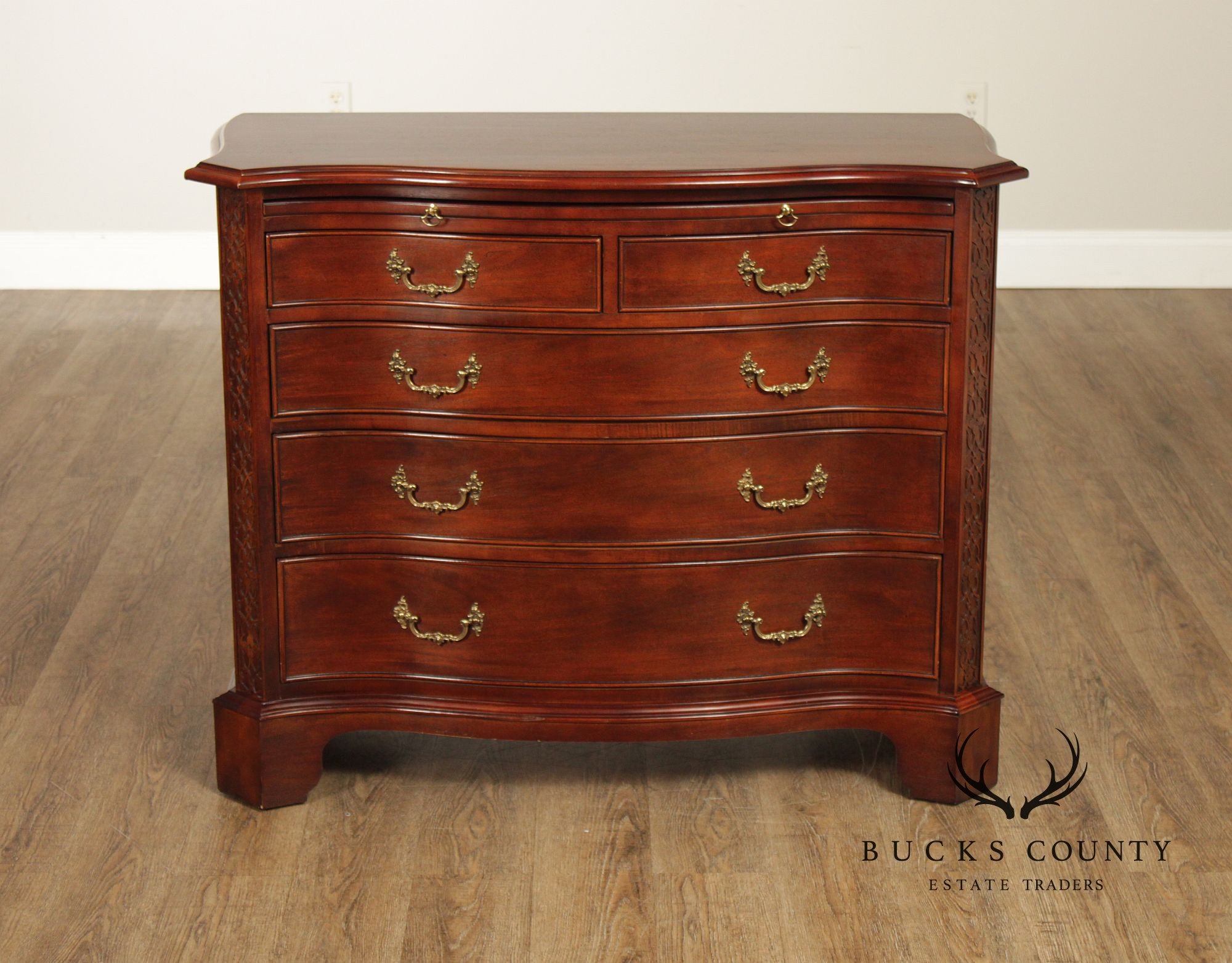 Century George III Style Mahogany Serpentine Front Bachelor’s Chest