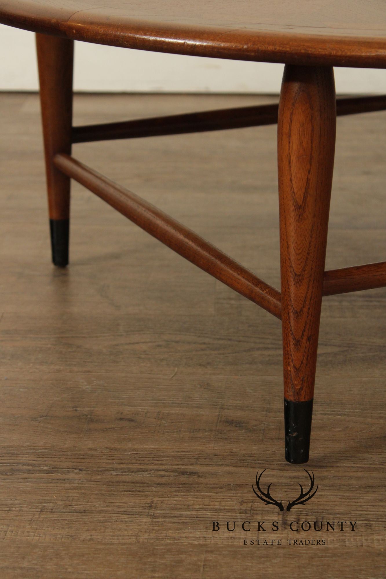 Lane 'Acclaim' Mid Century Modern Round Walnut Coffee table