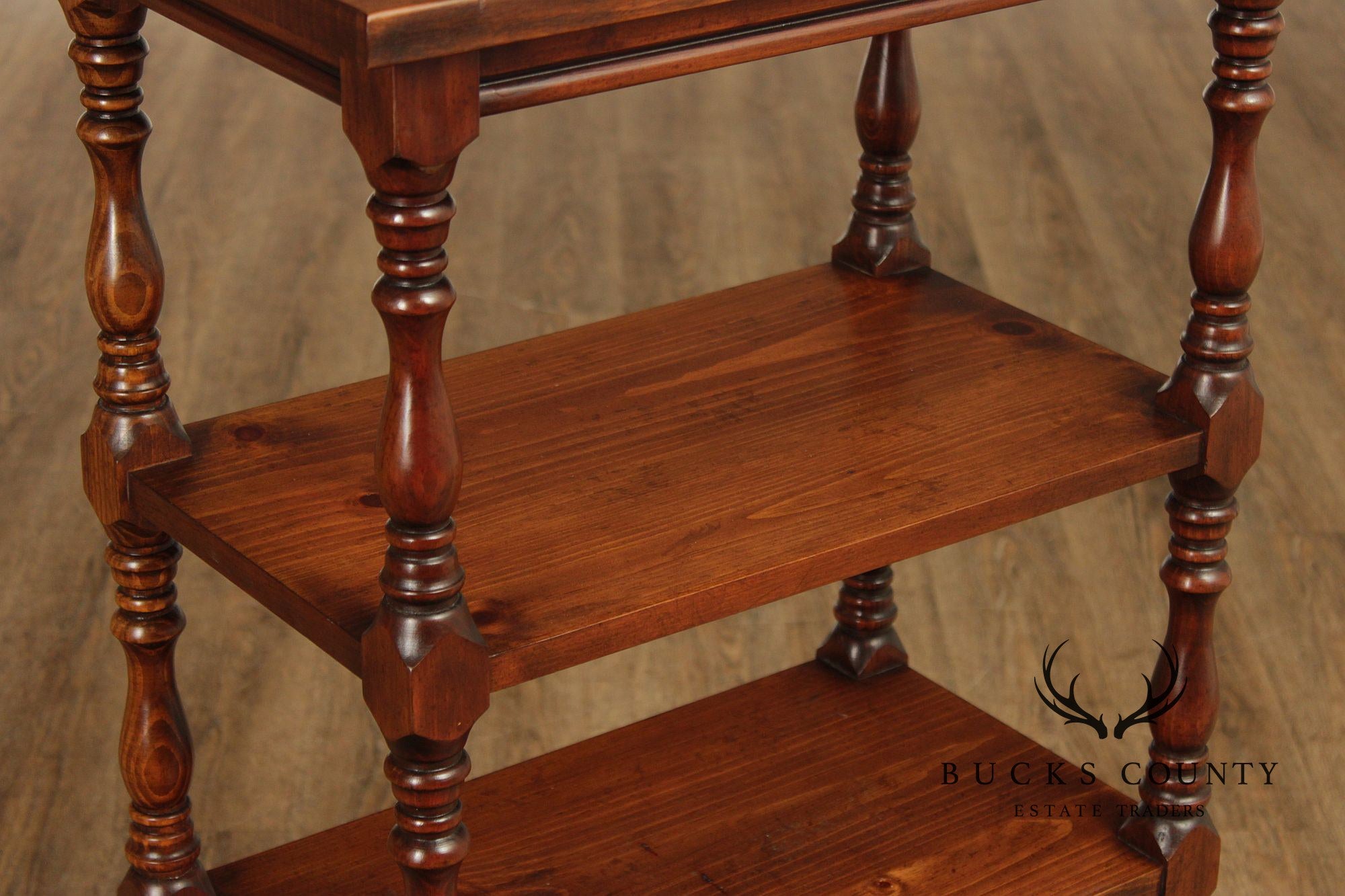 English Traditional Style Pine Bookcase Etagere Lectern