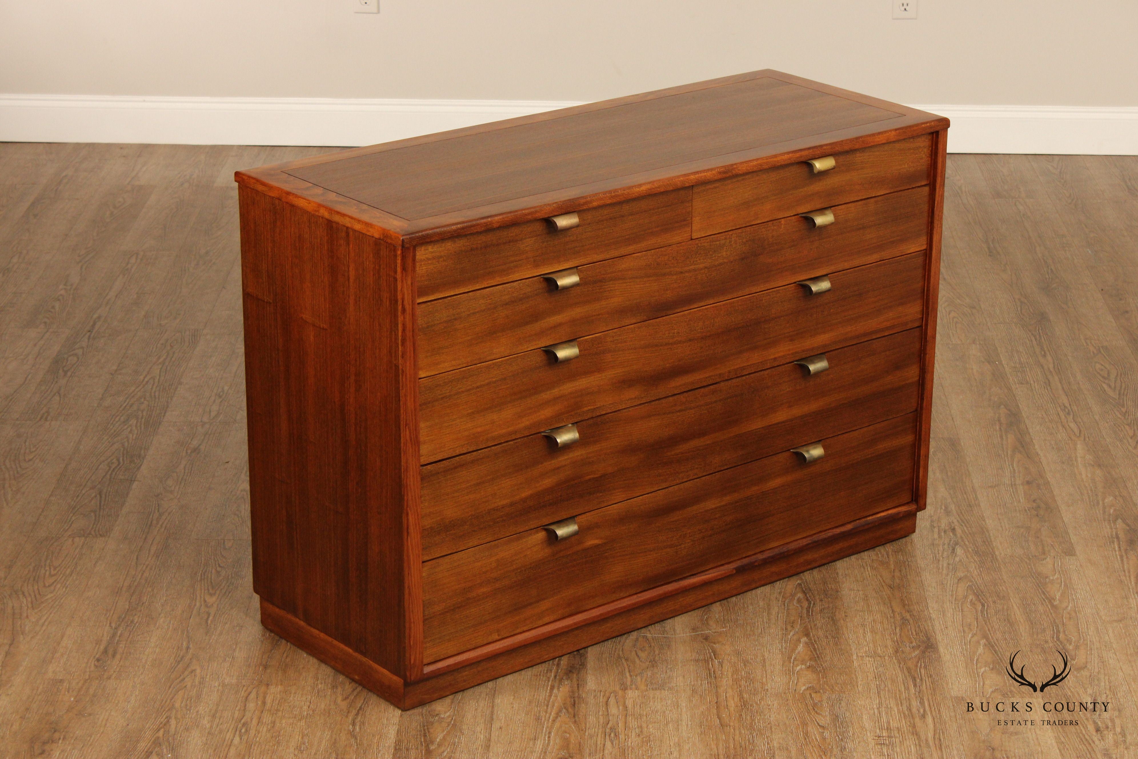 Drexel Mid Century Modern 'Precedent' Chest of Drawers