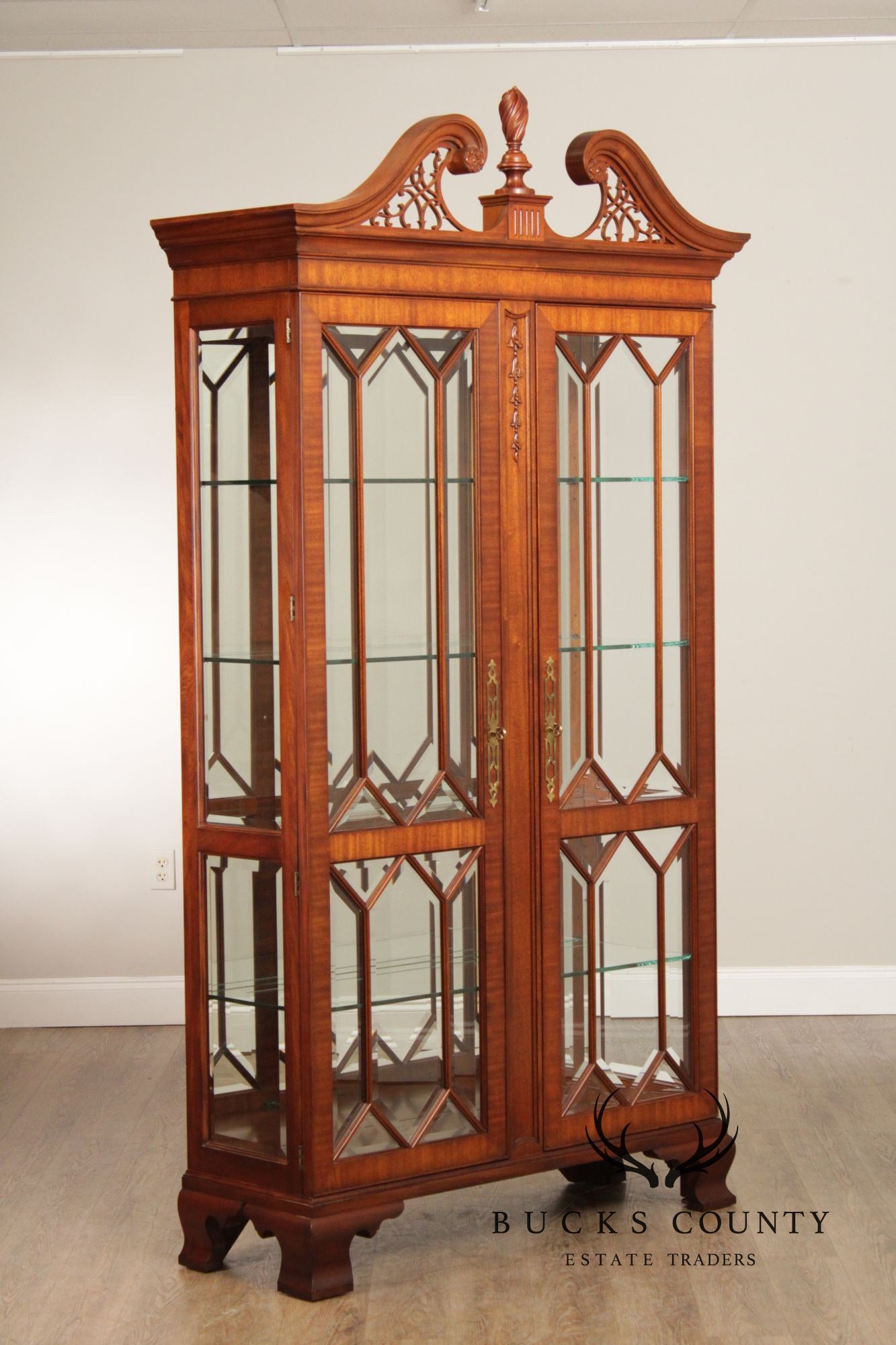 Henkel Harris Georgian Style Mahogany Display Case Cabinet