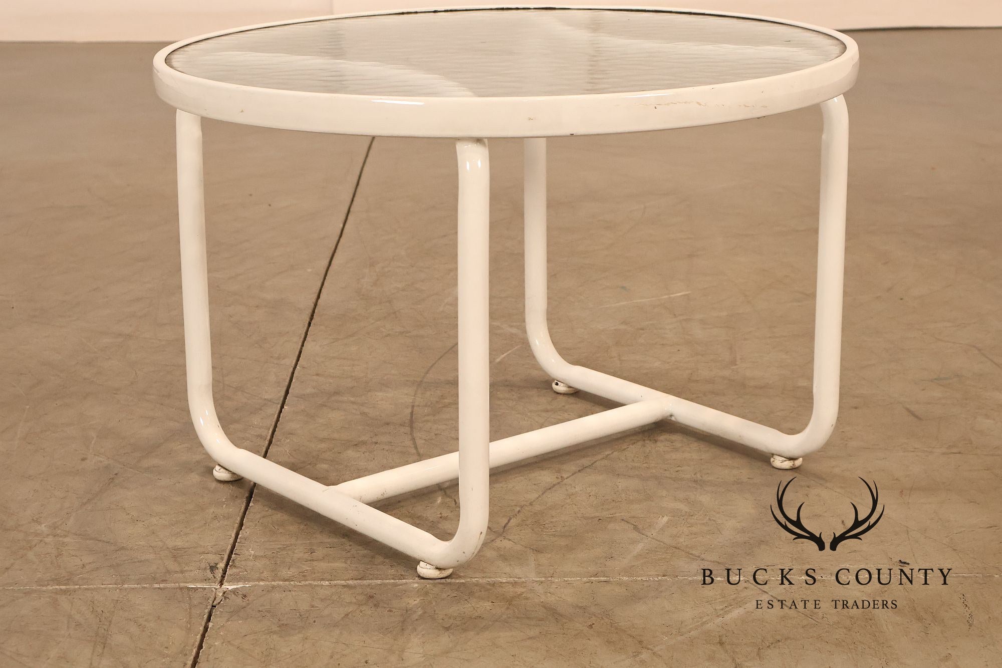 Brown Jordan 'Tamiami' Round Glass Top Patio Side Table