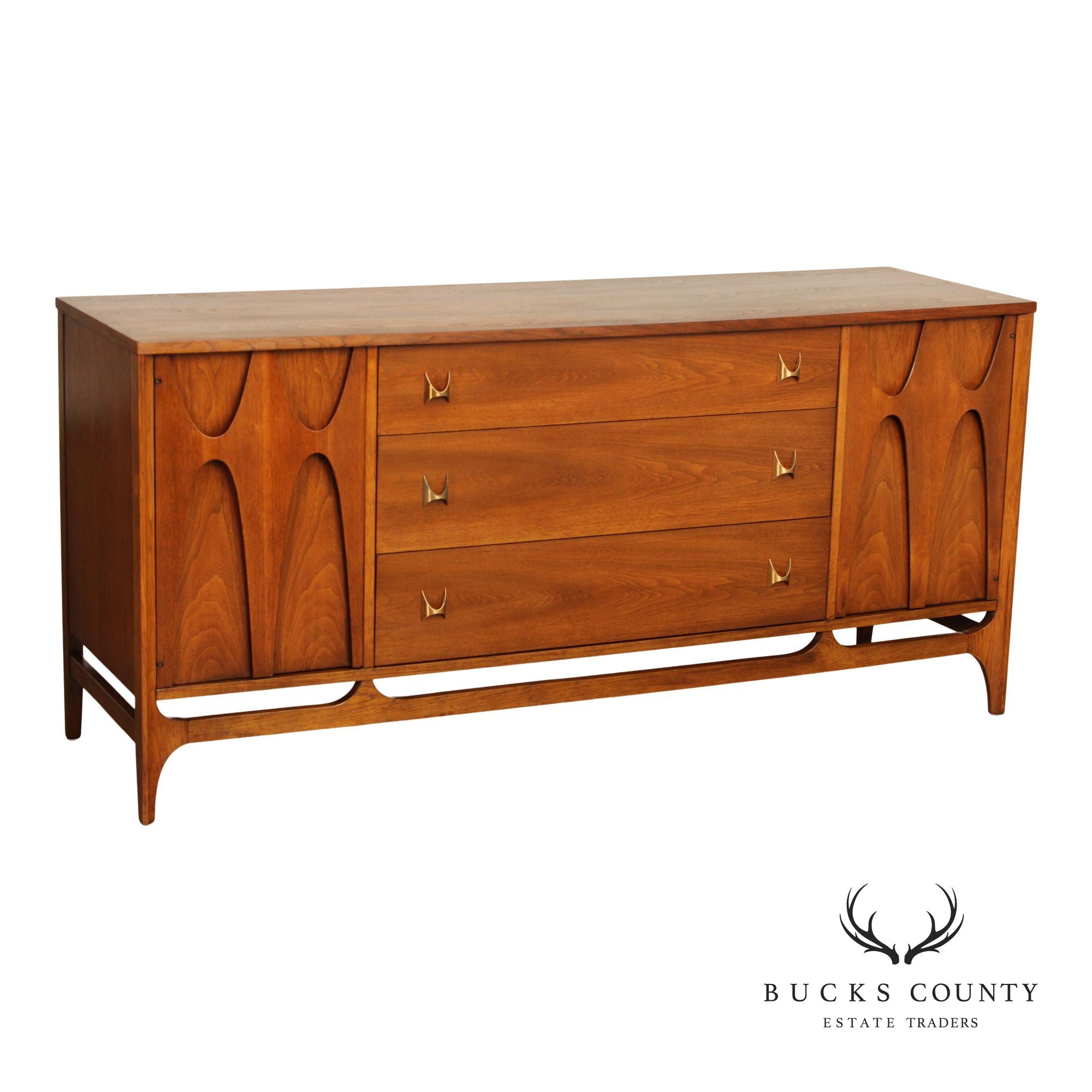 Broyhill Brasilia Mid Century Modern Walnut Sideboard