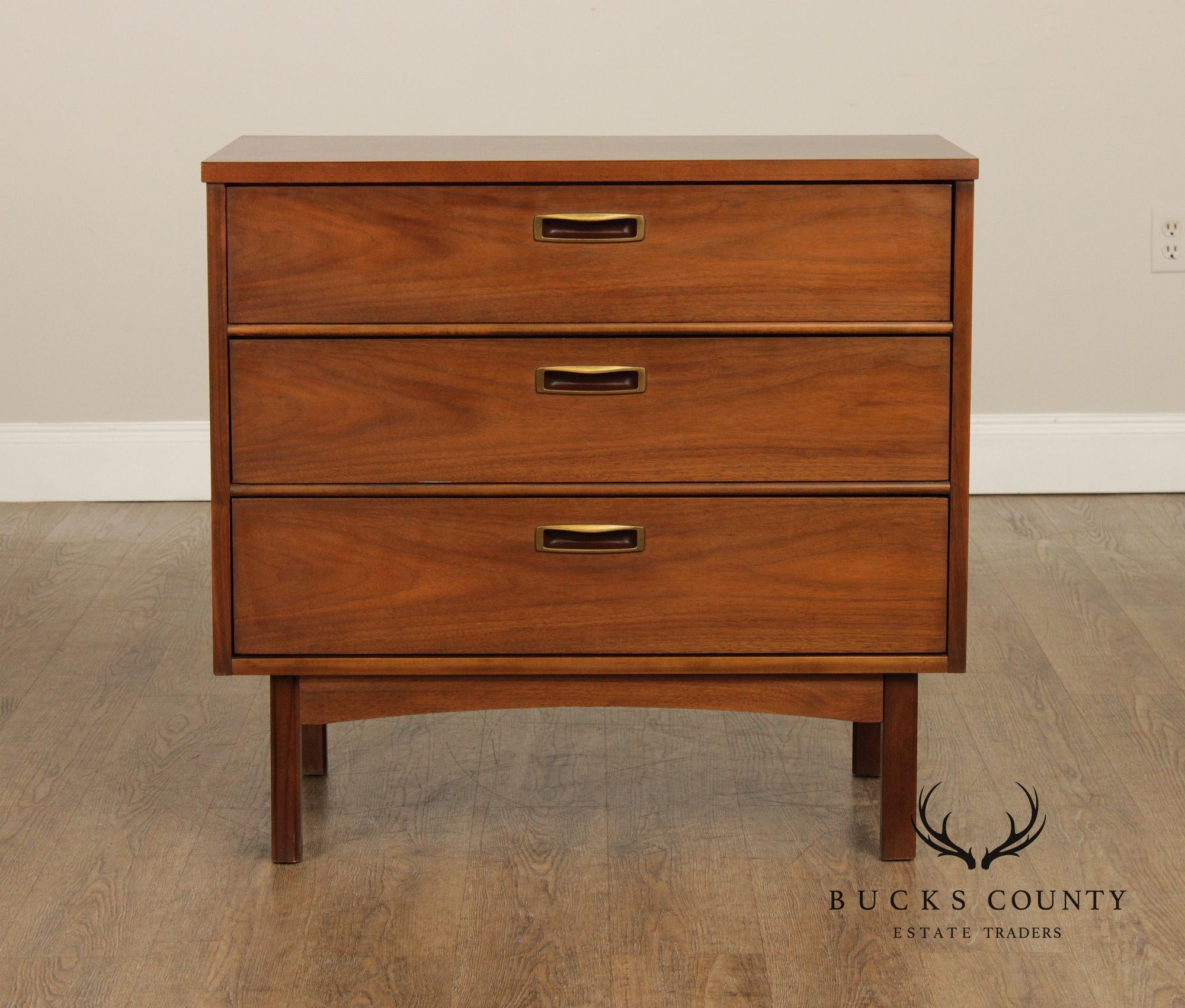 Mid Century Modern Walnut Chest of Drawers