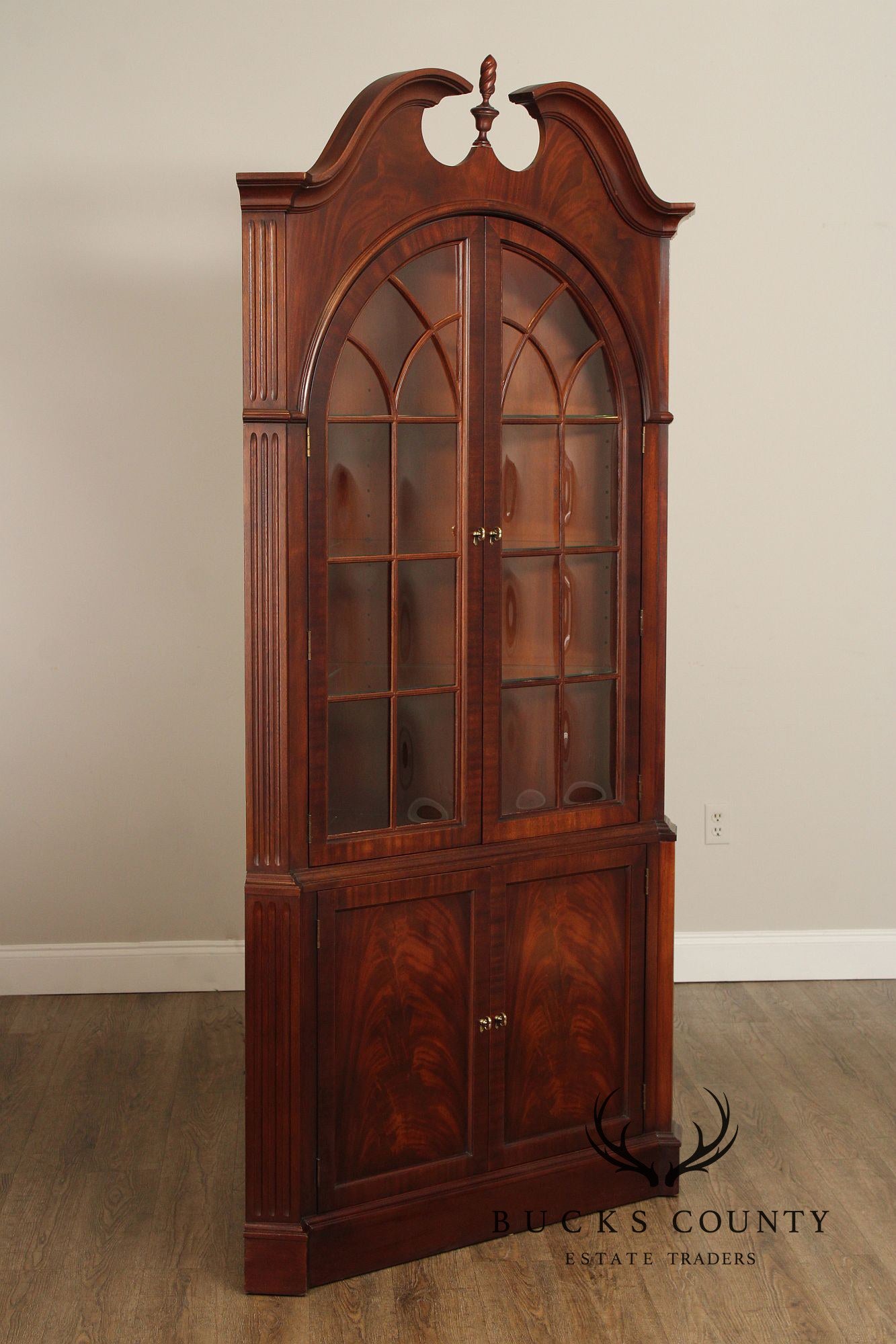 Ethan Allen 18th Century Collection Mahogany Corner Cabinet