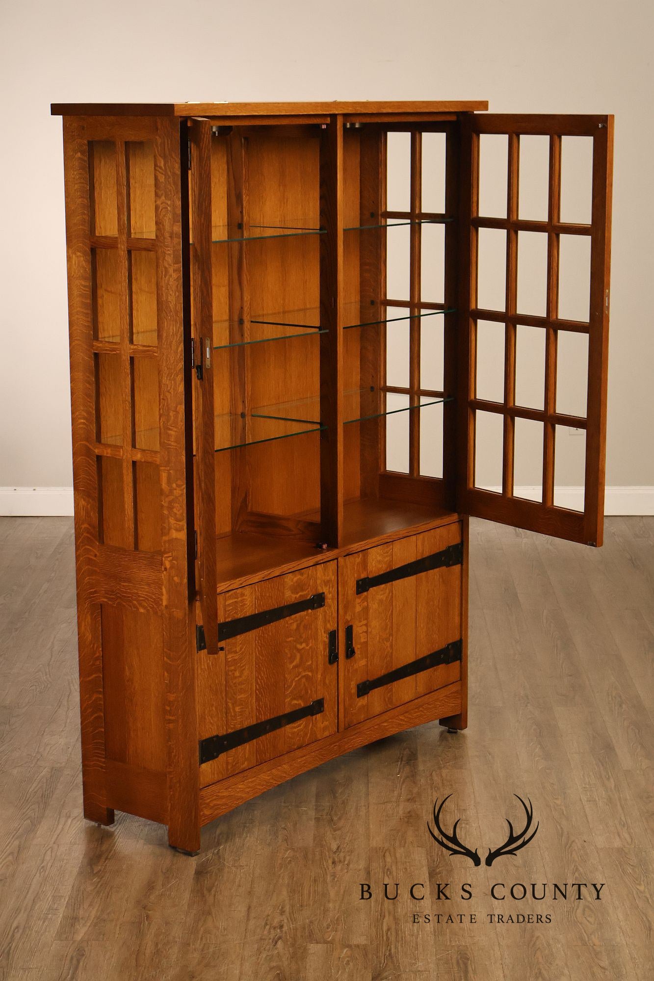 Stickley Mission Collection Oak China Cabinet With Strap Hardware