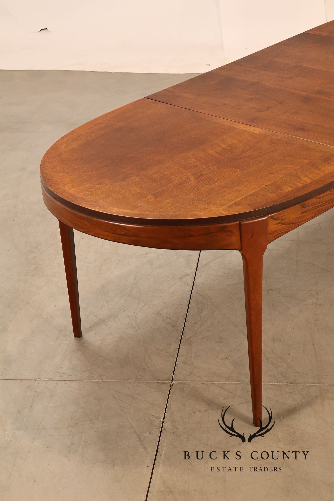 Lane 'Rhythm' Mid Century Modern Walnut Expandable Dining Table
