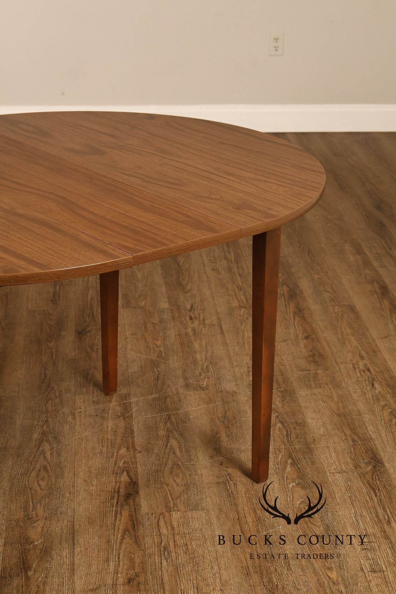 Mid Century Modern Round Expandable Dining Table