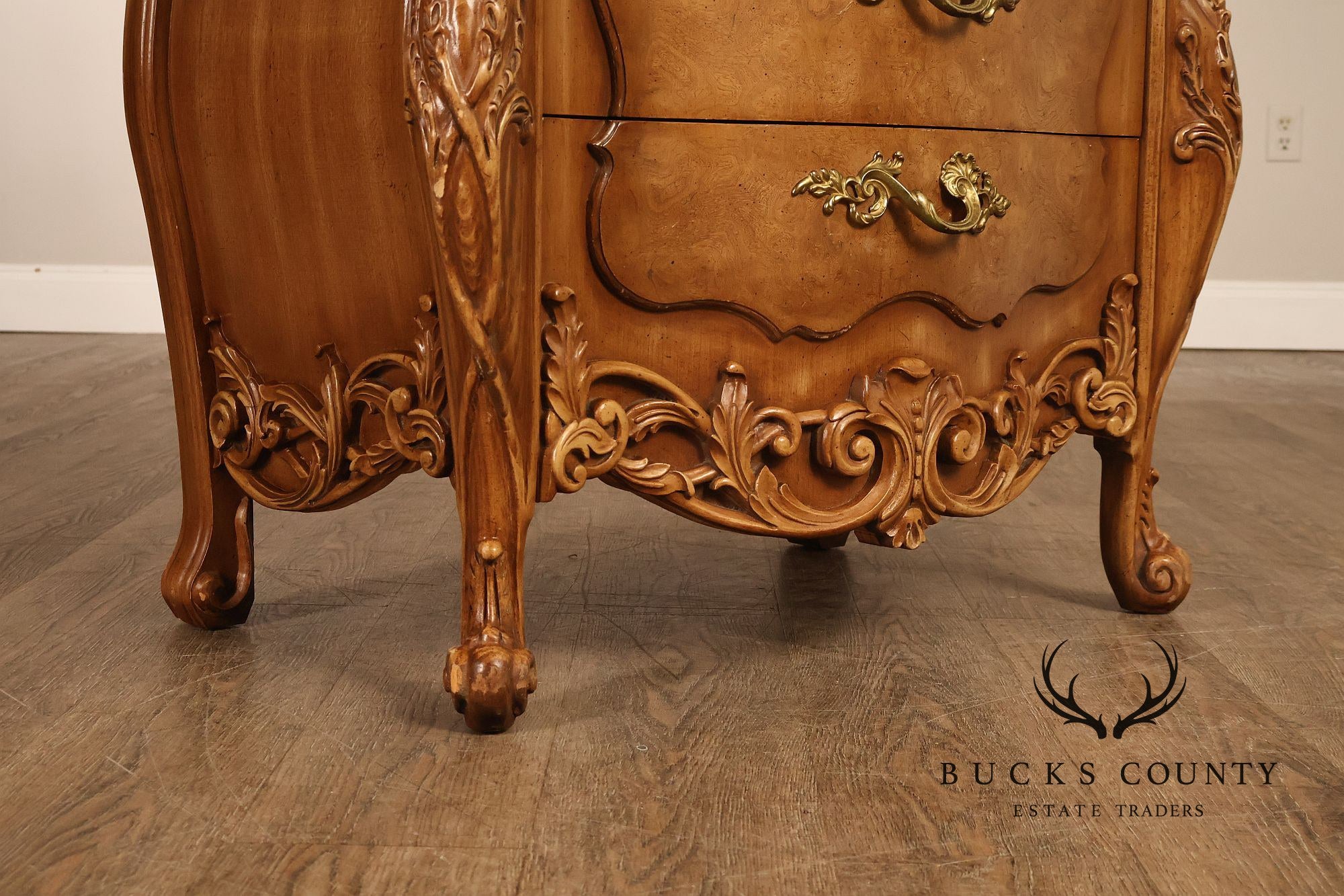 Italian Rococo Style Pair of Bombe Chest Nightstands