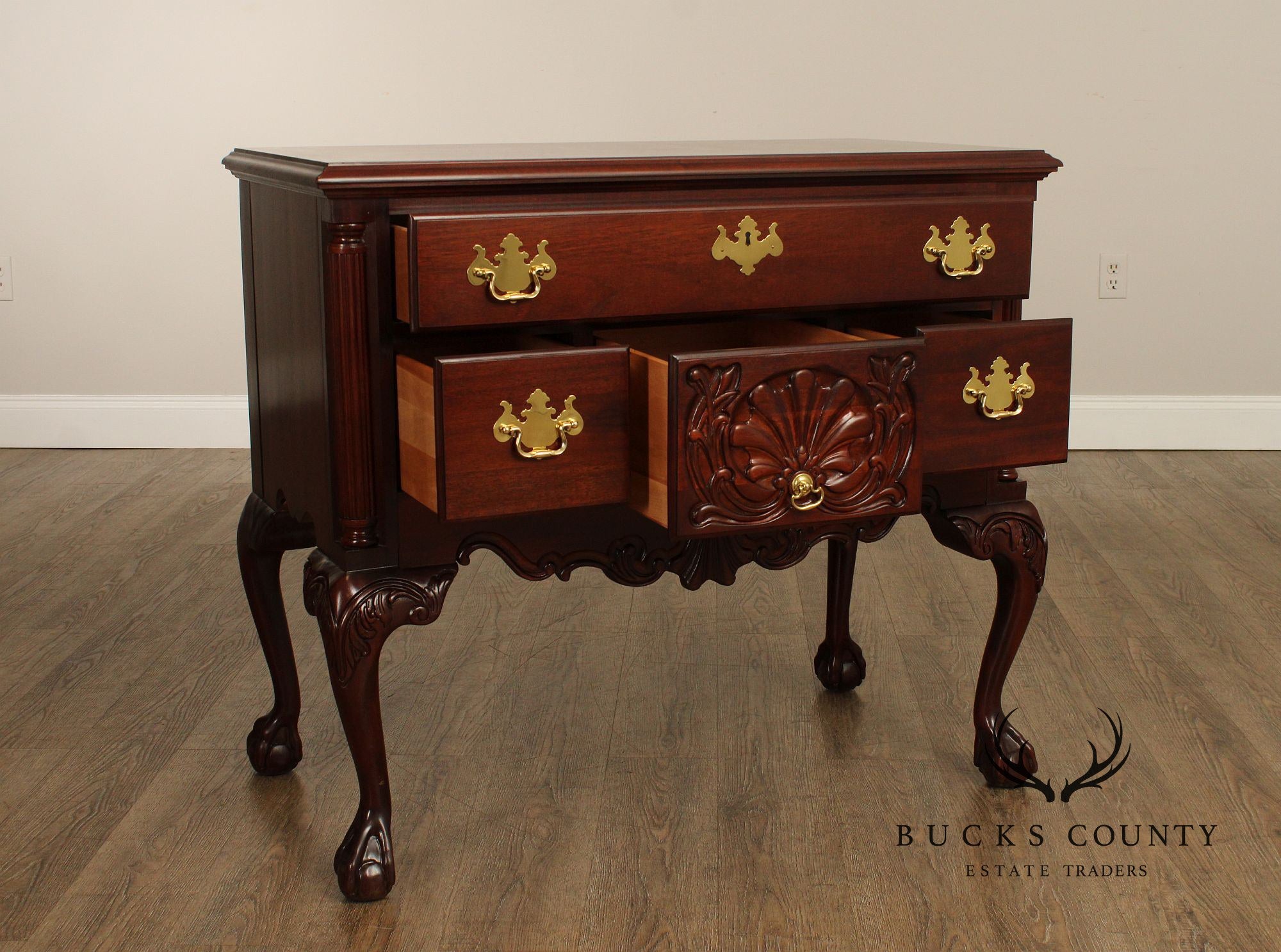 Thomasville Chippendale Style Mahogany Lowboy