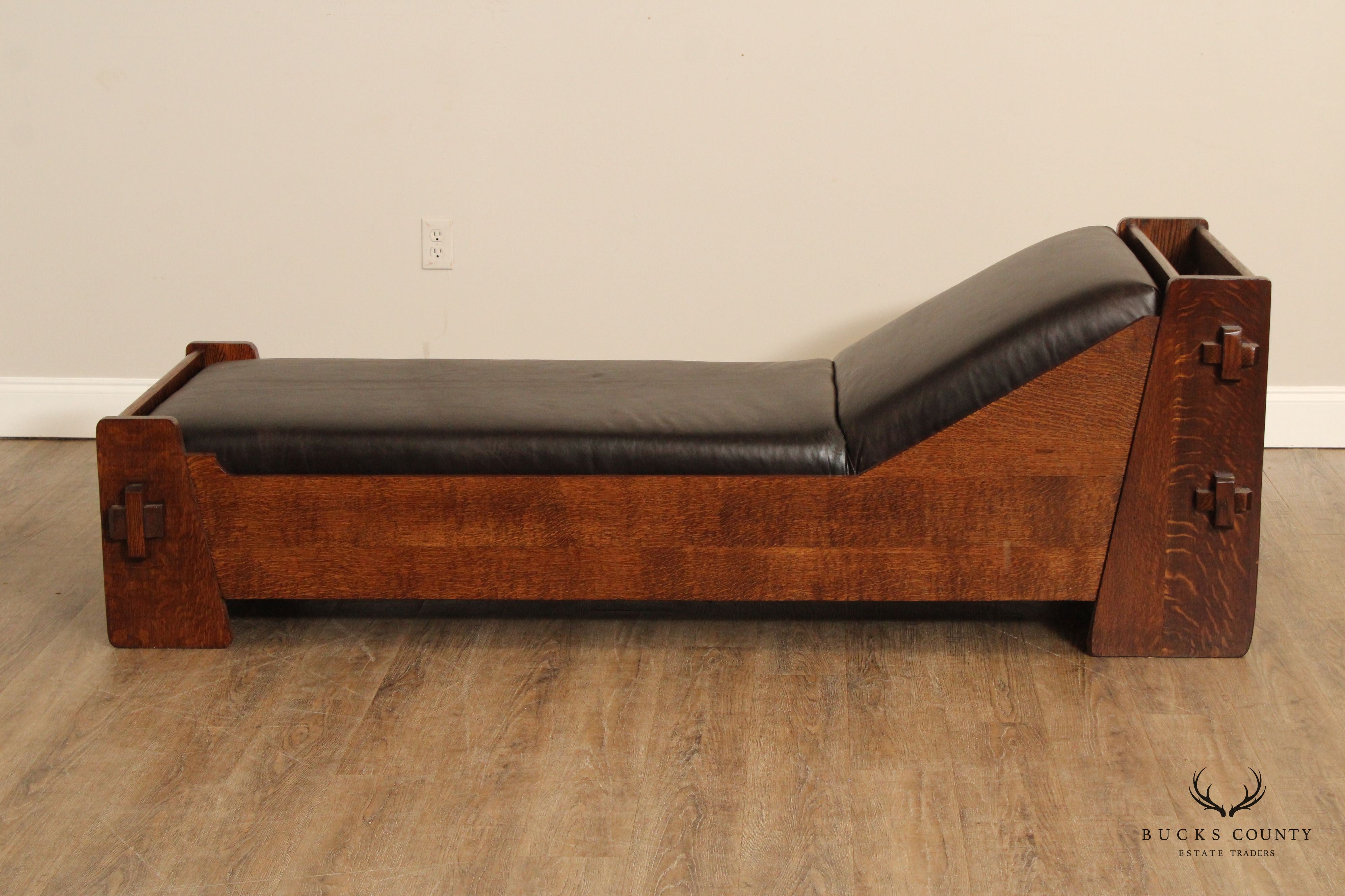 Antique Mission Oak And Leather Day Bed