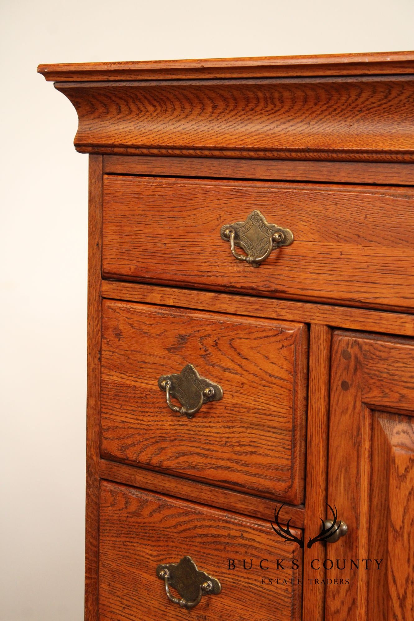 Lineage Chippendale Style Oak Door Chest