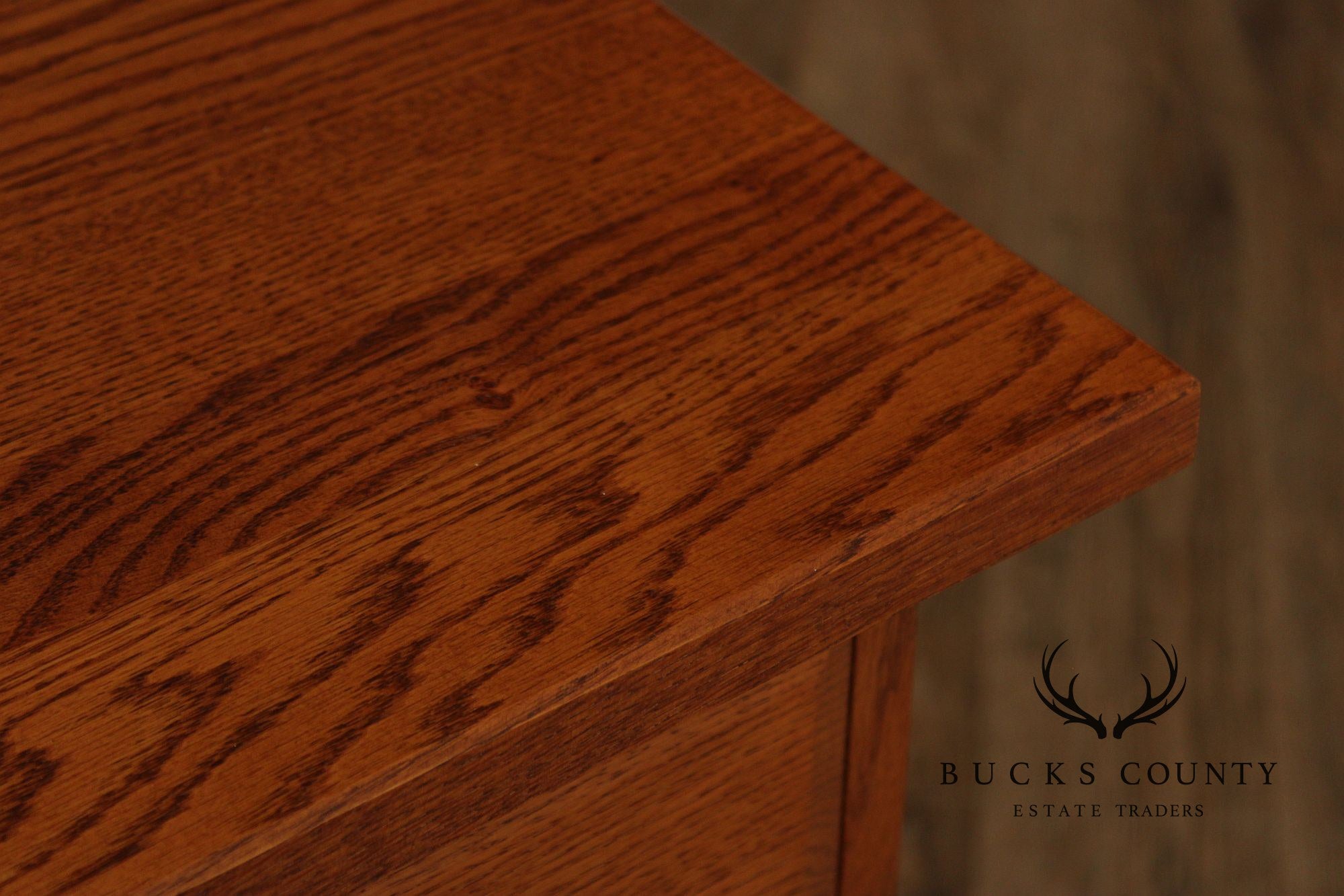 Hunt Country Furniture Country Style Oak Nine-Drawer Dresser