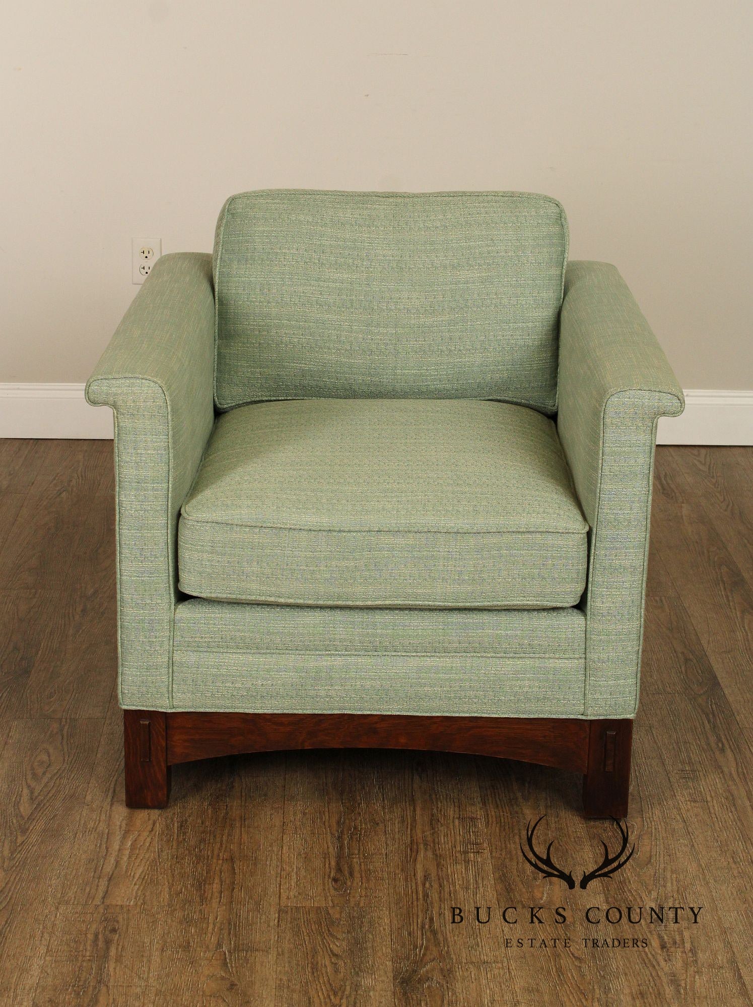 Stickley Pair of 'Parkridge' Oak Club Chairs