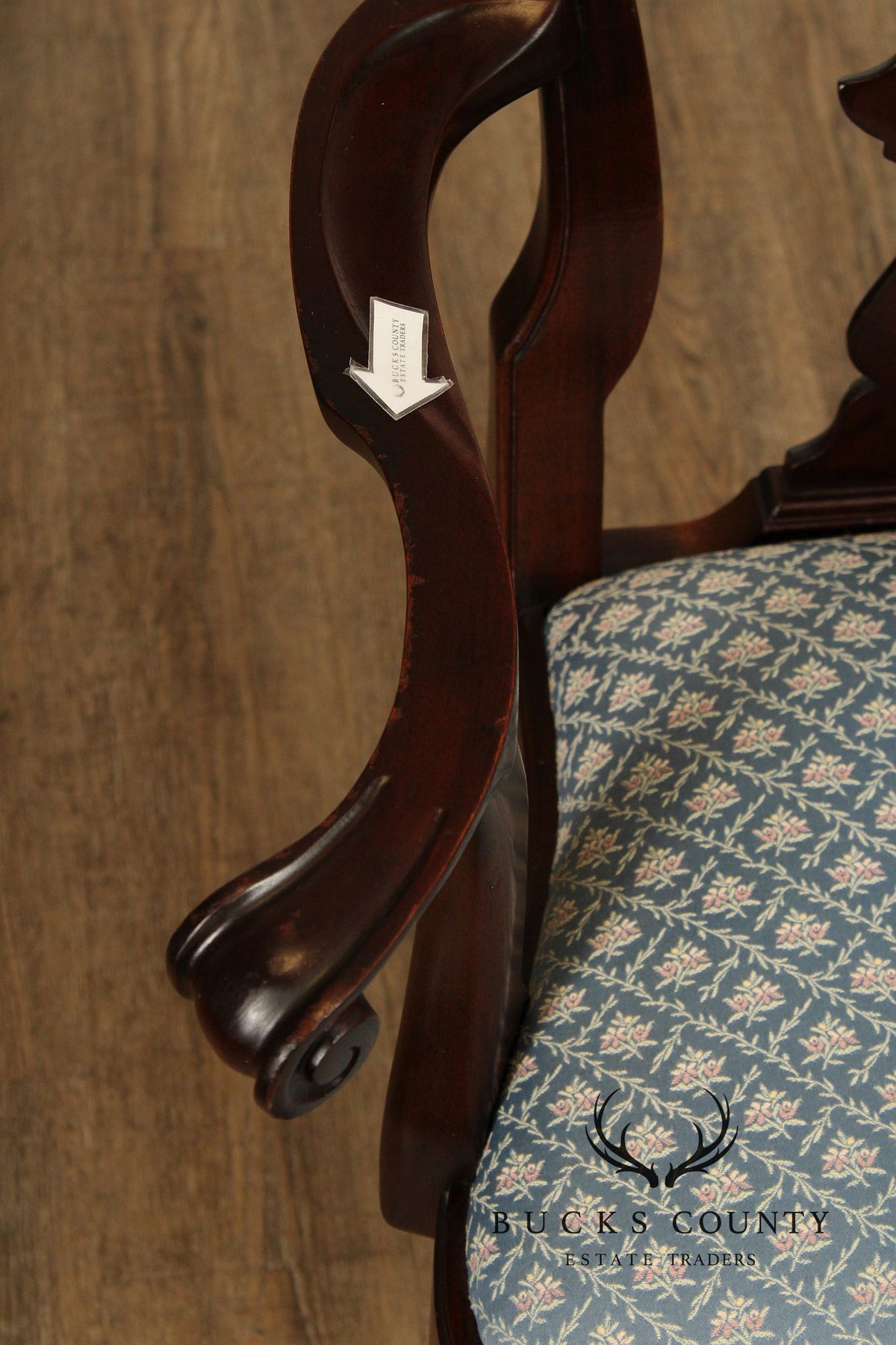 Stickley Queen Anne Style Set of Eight Mahogany Dining Chairs