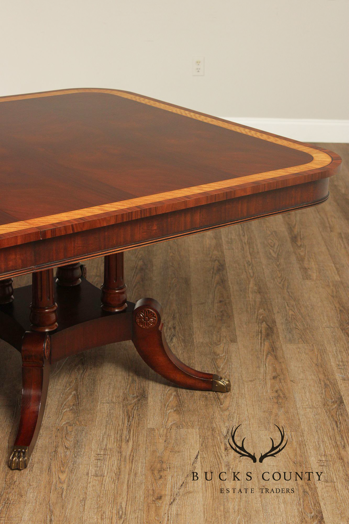 Henredon Natchez Mahogany Double Pedestal Dining Table With Three Leaves