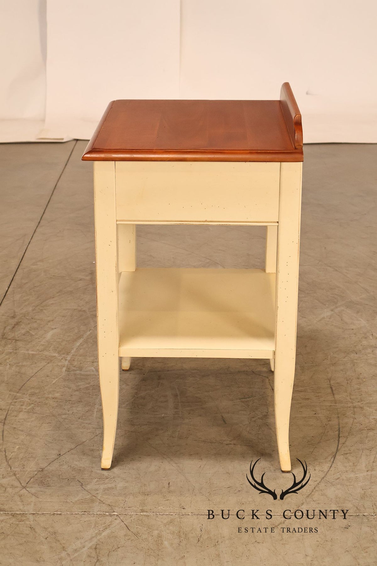 Ethan Allen 'Country Crossings' Pair of Painted Nightstands