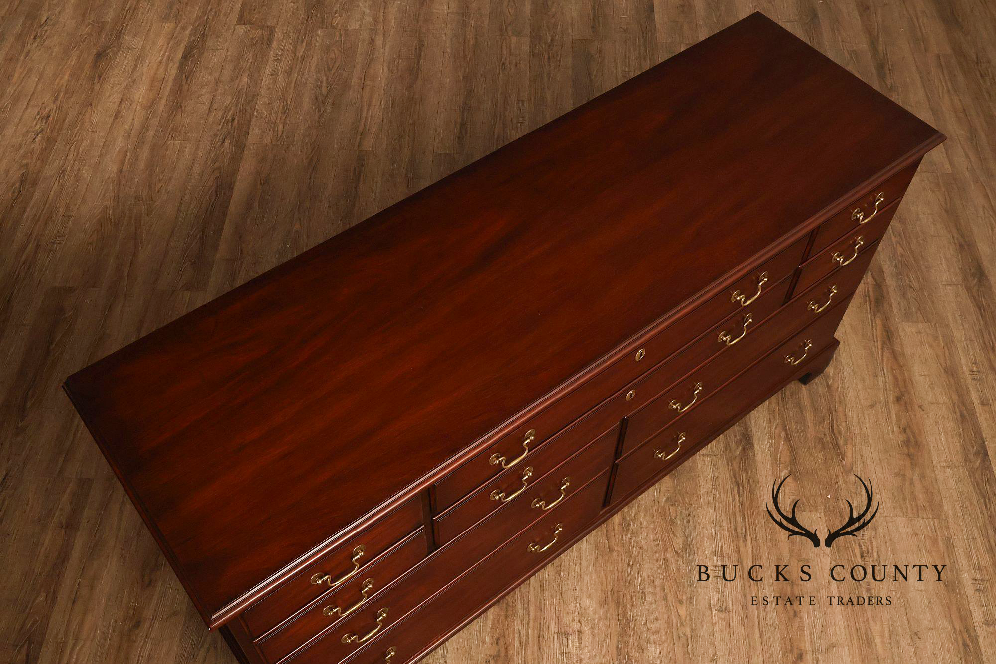 Henkel Harris Chippendale Style Mahogany Ten Drawer Bedroom Dresser