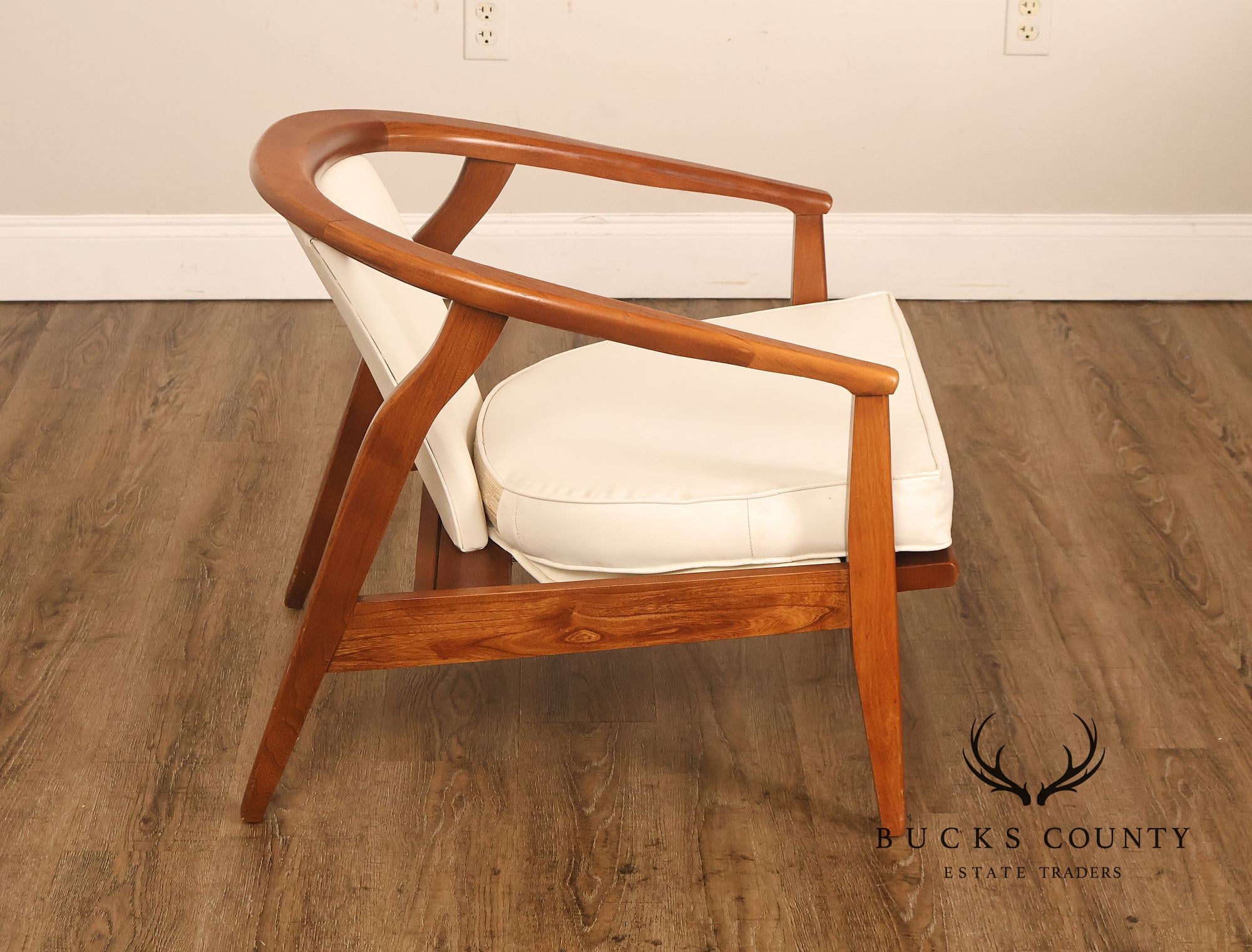 Home Chair Co. Danish Modern Style Curved Back Lounge Chair