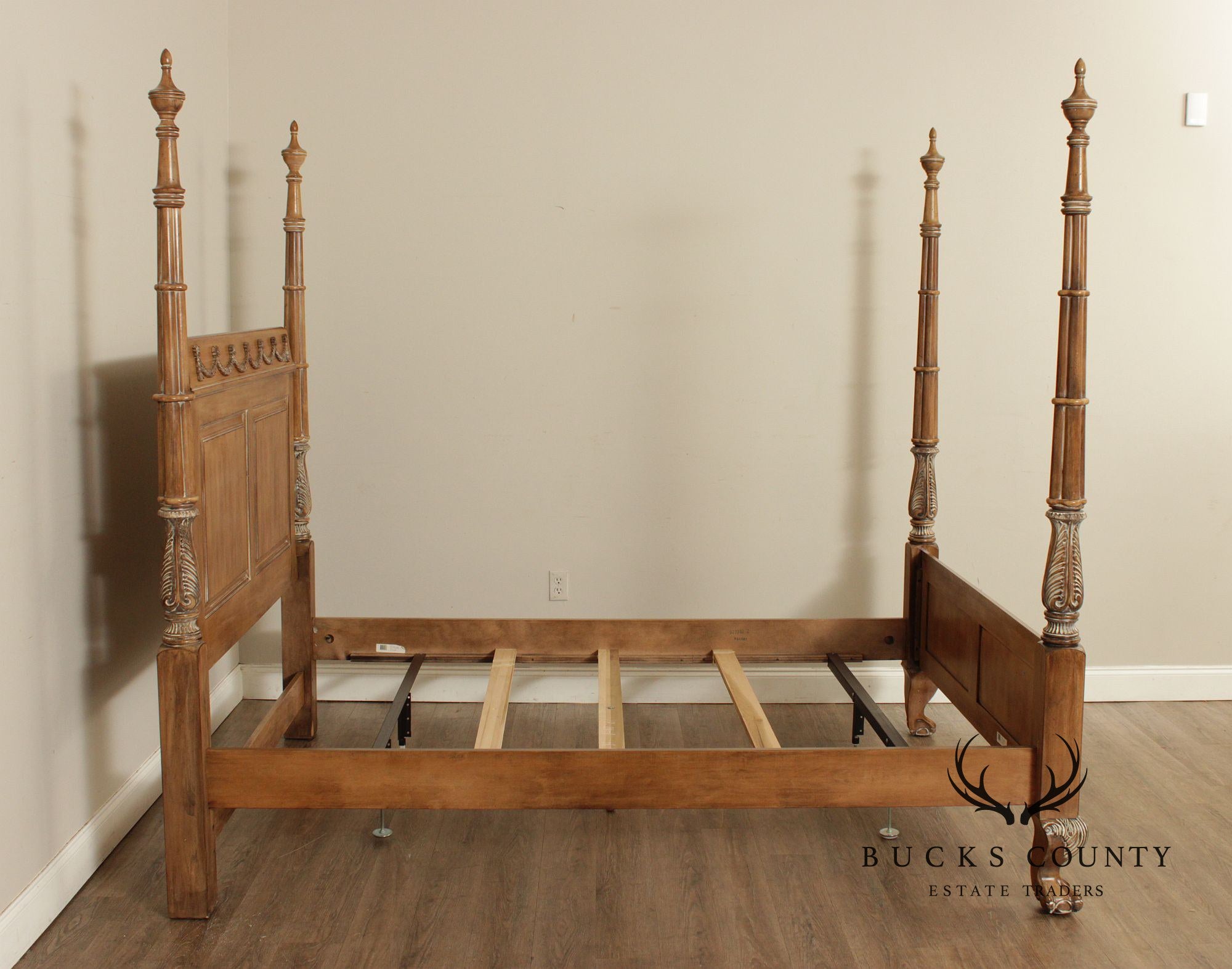 Lexington Furniture Queen Poster Bed