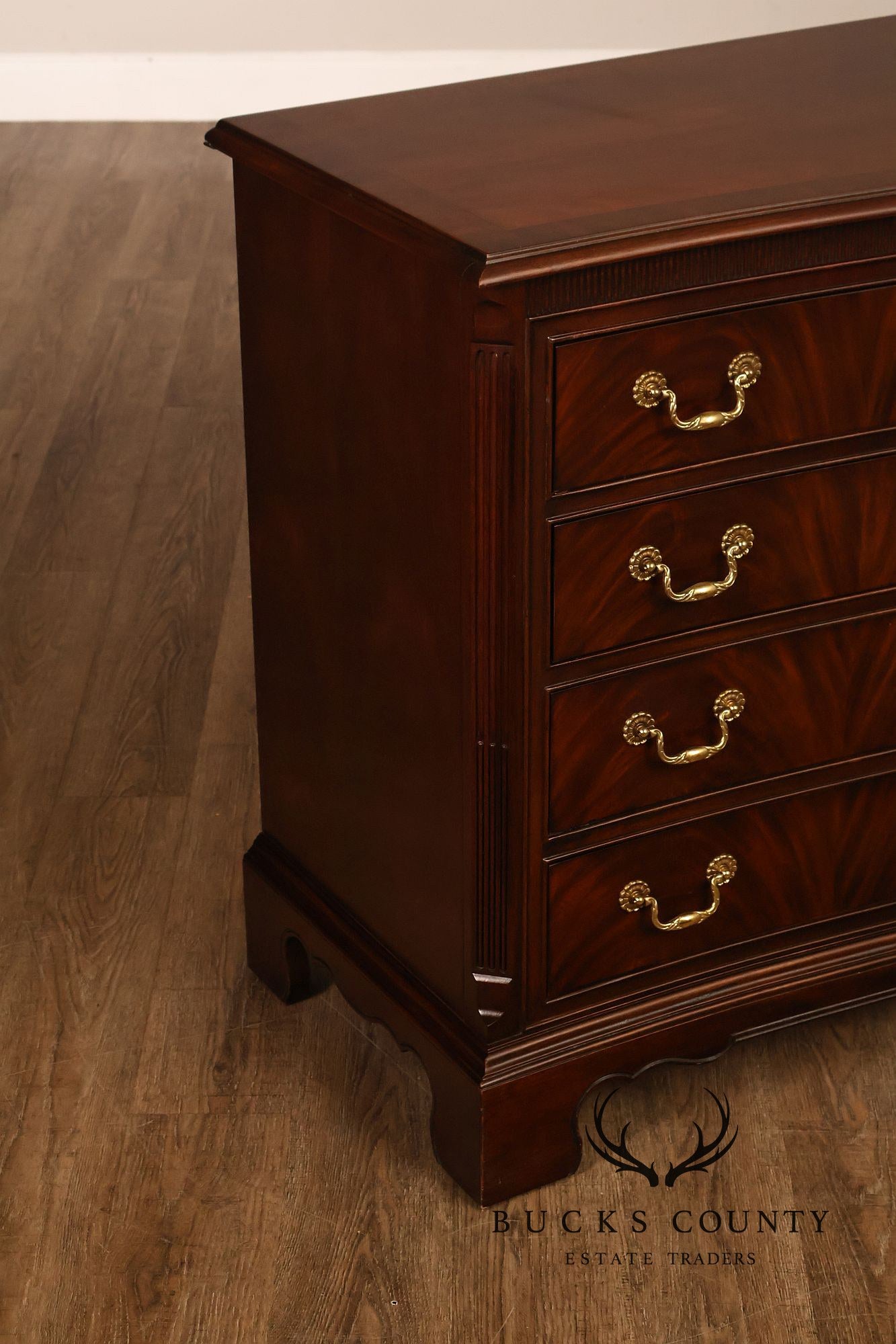 Drexel Heritage Georgian Style Mahogany Twelve-Drawer Dresser