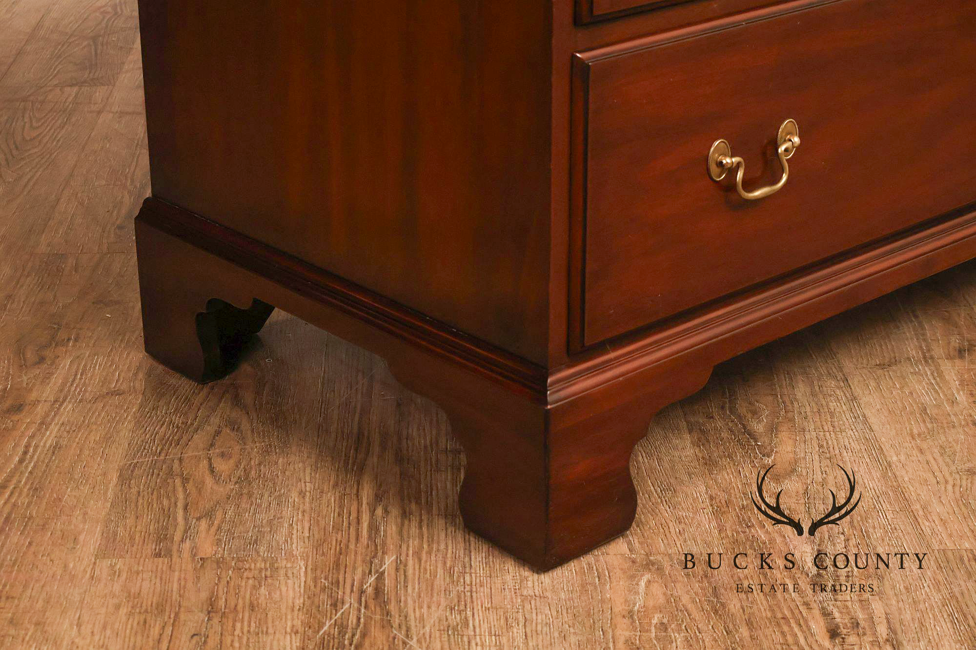 Henkel Harris Chippendale Style Mahogany Ten Drawer Bedroom Dresser