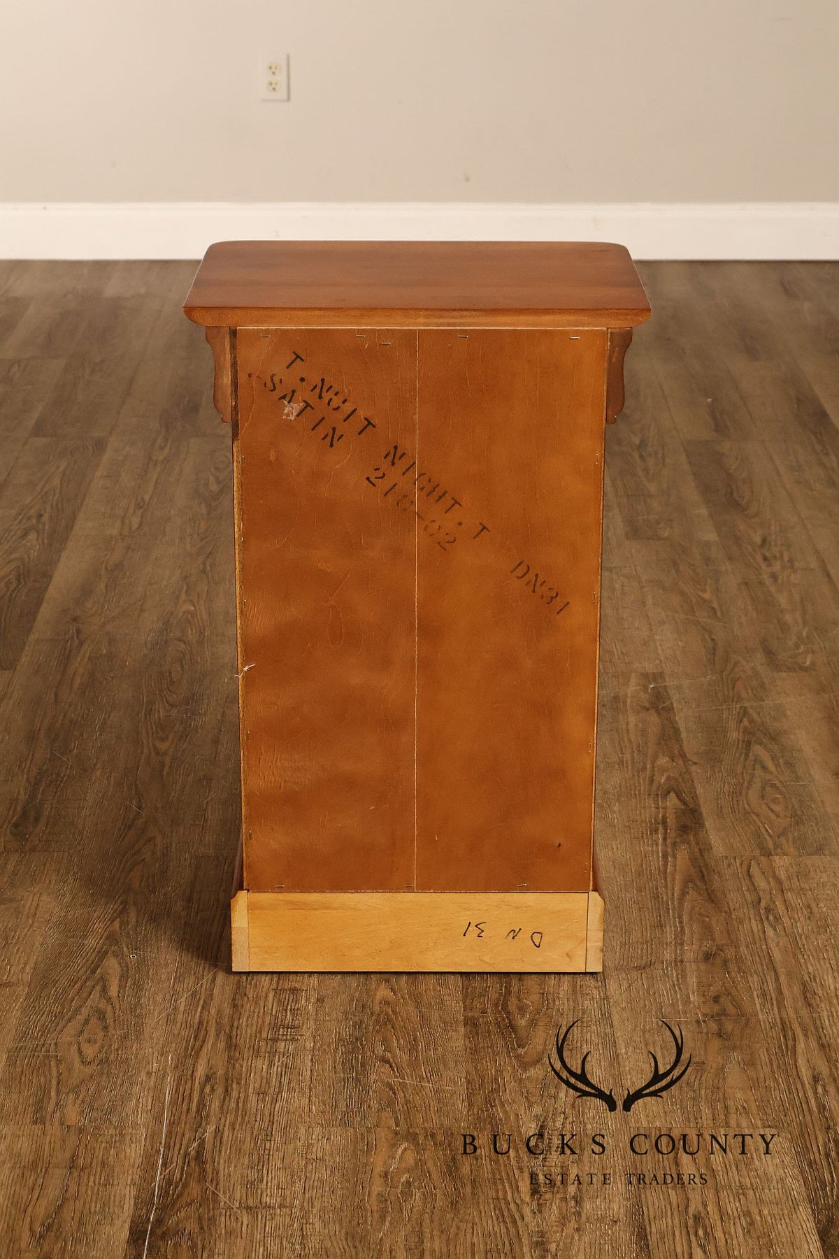 HPL Shermag Louis Philippe Style Pair of Cabinet Nightstands