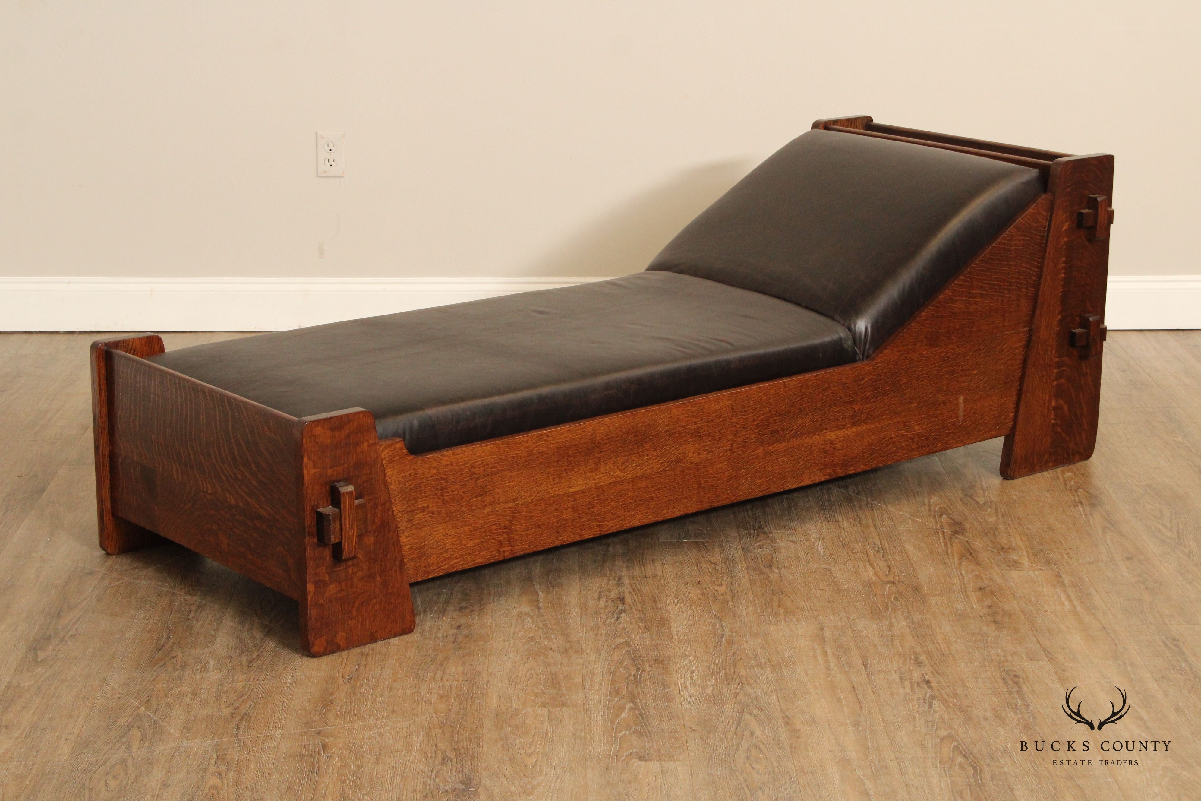 Antique Mission Oak And Leather Day Bed