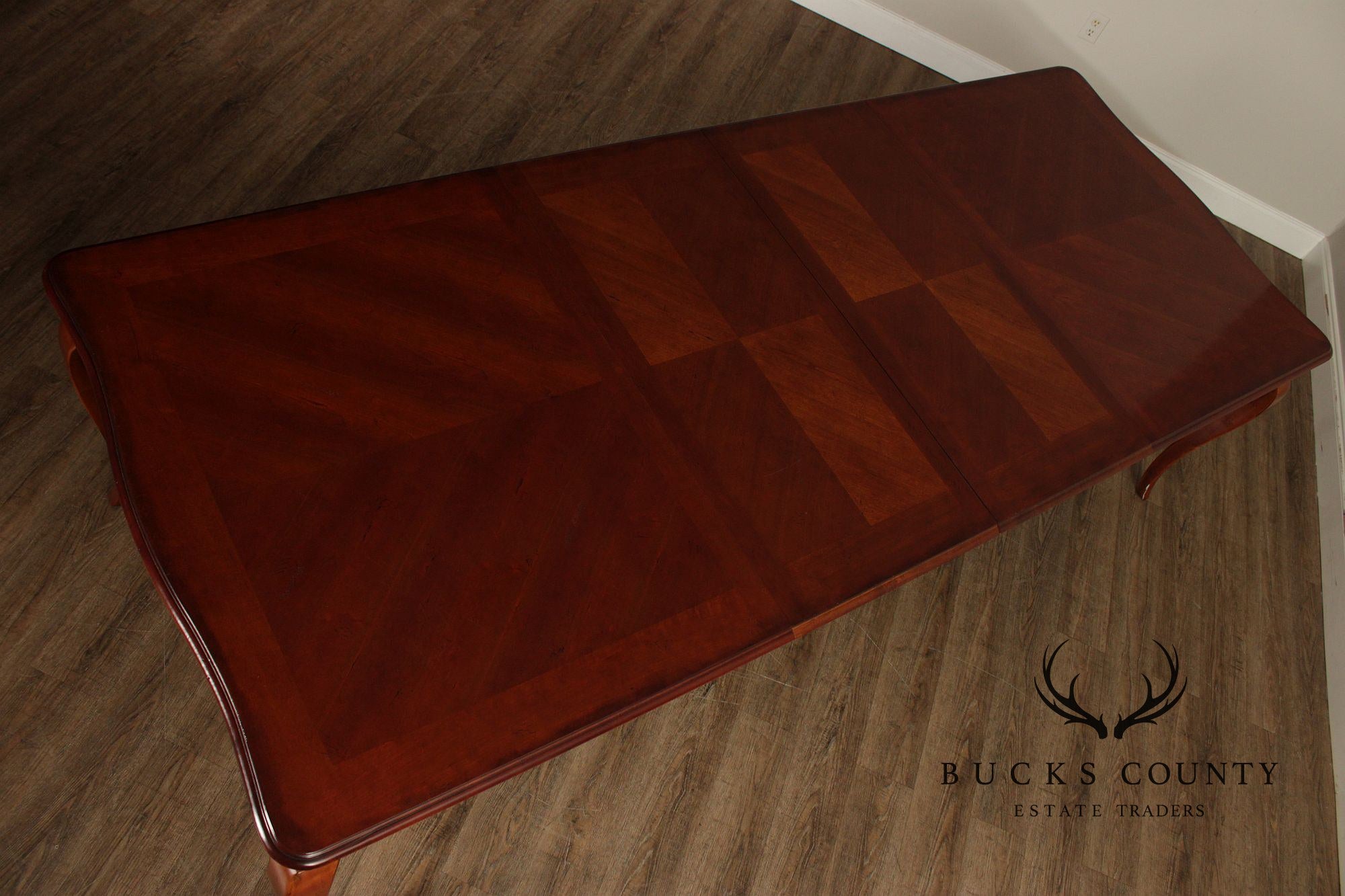 HICKORY WHITE ITALIAN PROVINCIAL STYLE CHERRY CHATEAU EXTENDABLE DINING TABLE