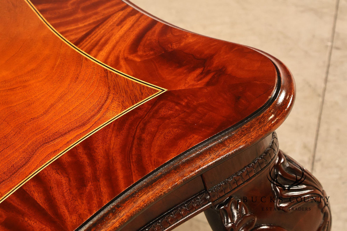 Henredon Georgian Style Banded Mahogany Expandable Dining Table