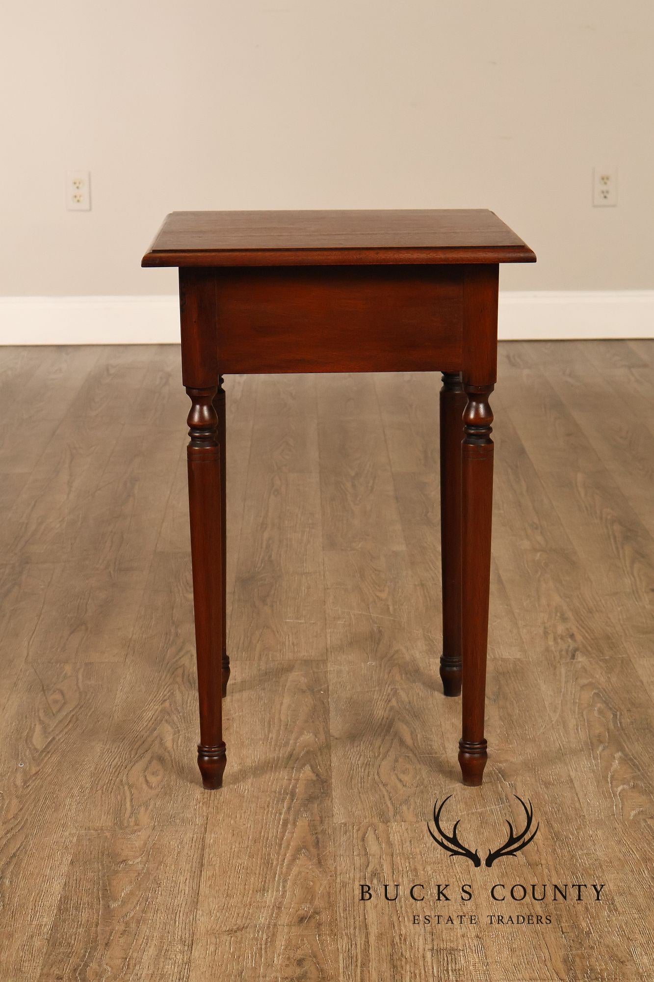 Bench Made Pair Of Sheraton Style Solid Mahogany Nightstands End Tables