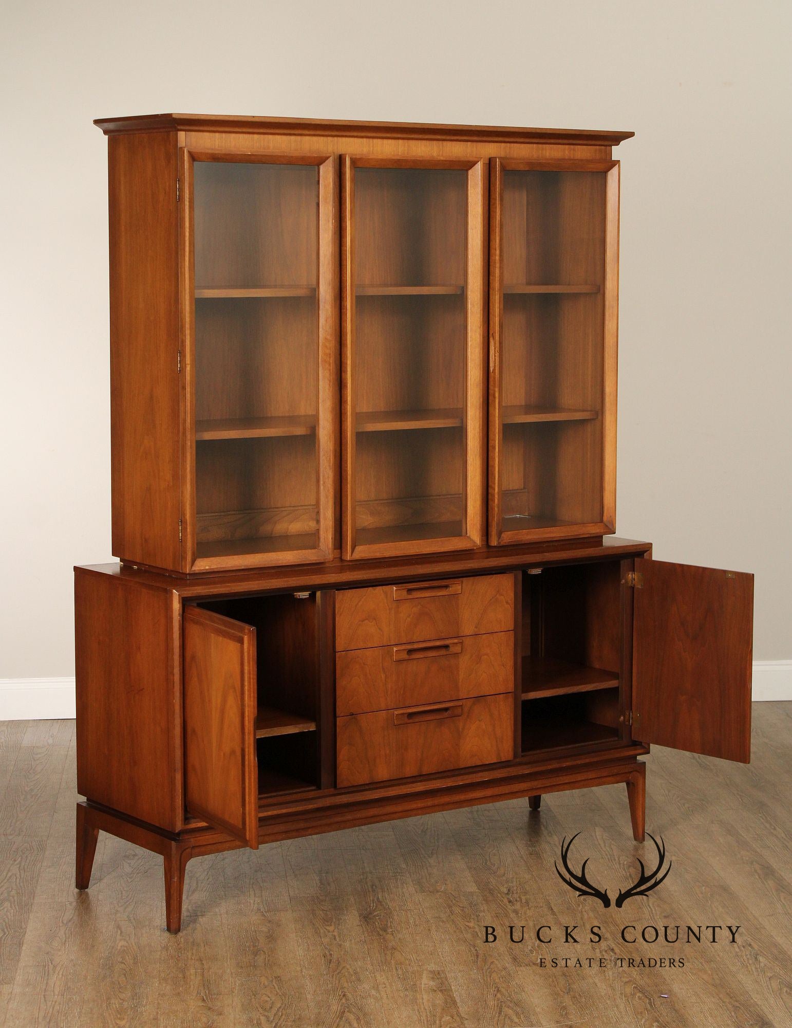 United Furniture Mid Century Modern Walnut Sideboard and Hutch