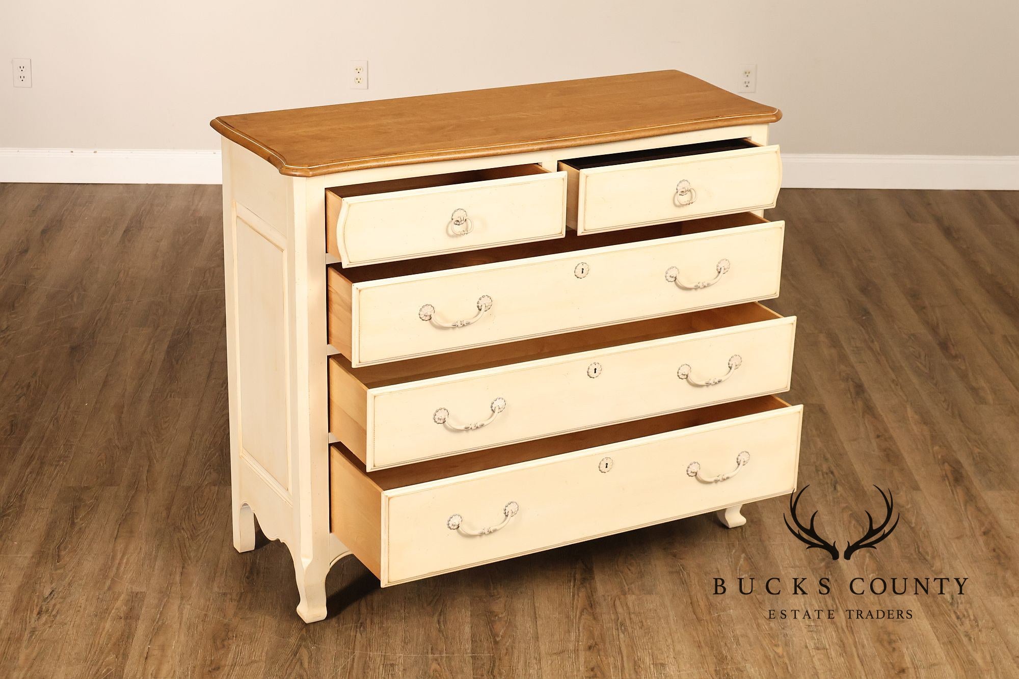 Ethan Allen 'Country French' Distress Painted Chest of Drawers