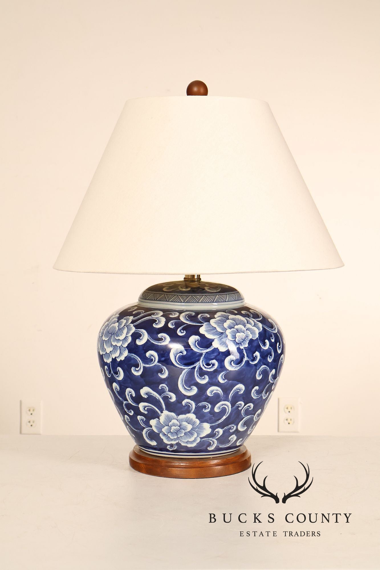 Ralph Lauren Asian Style Pair of Blue And White Ginger Jar Table Lamps