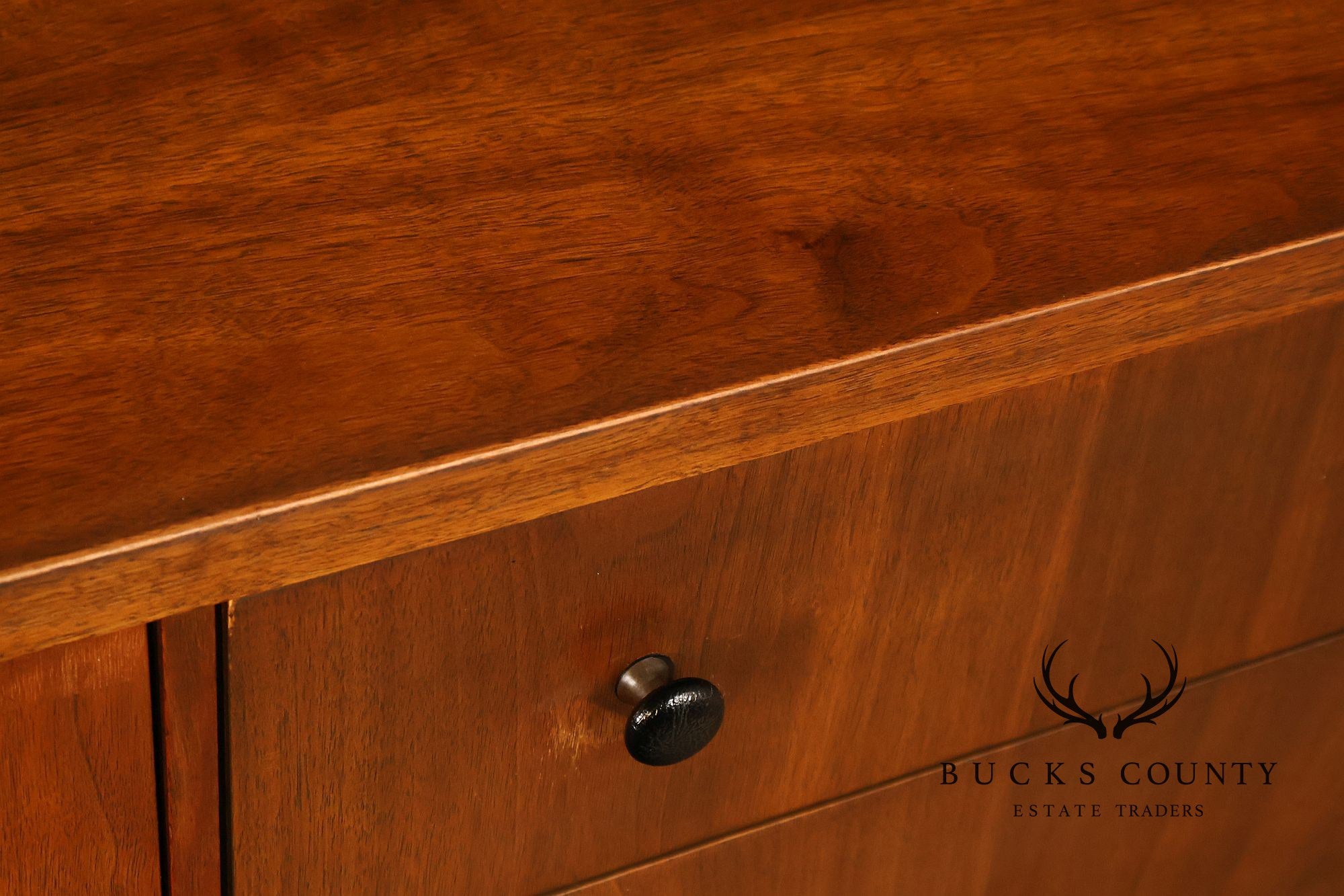 American Of Martinsville Mid-Century Modern Walnut Gentleman's Chest