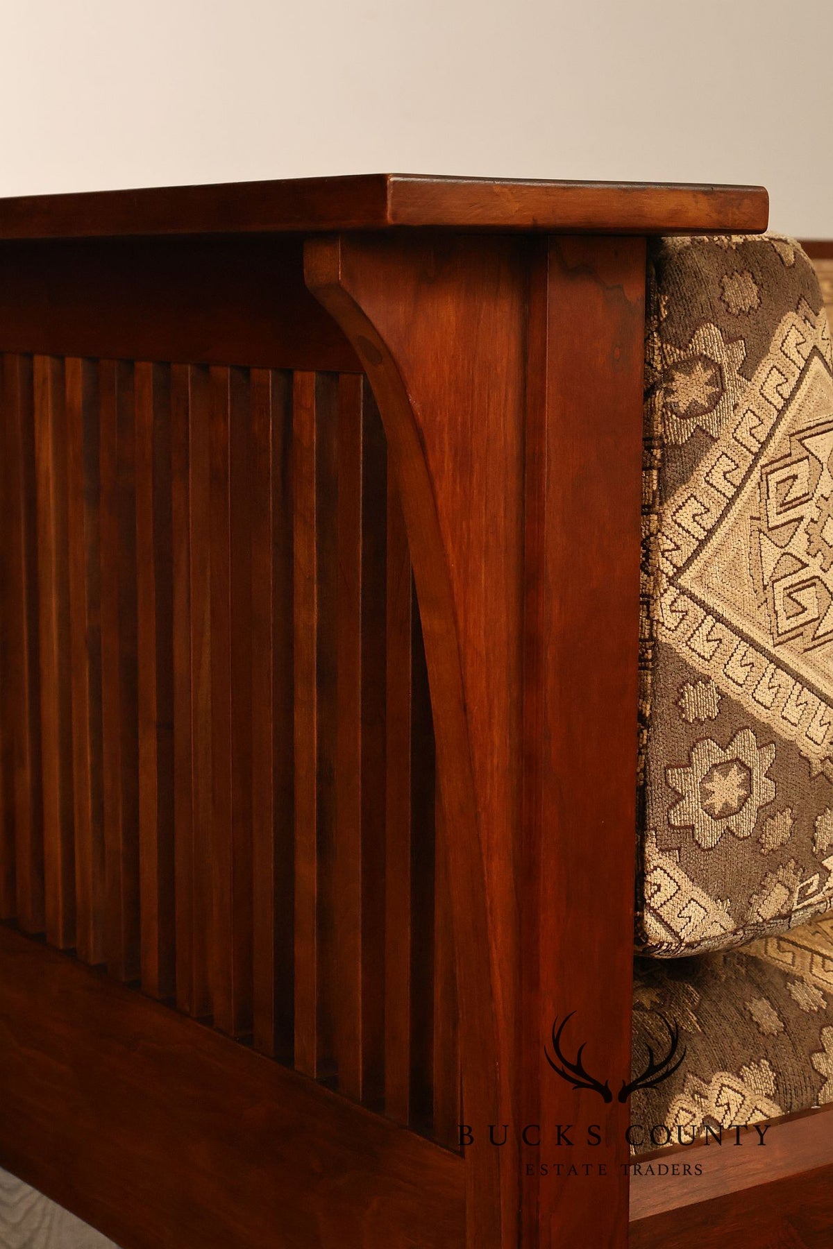 Stickley Mission Collection Cherry Prairie Settle