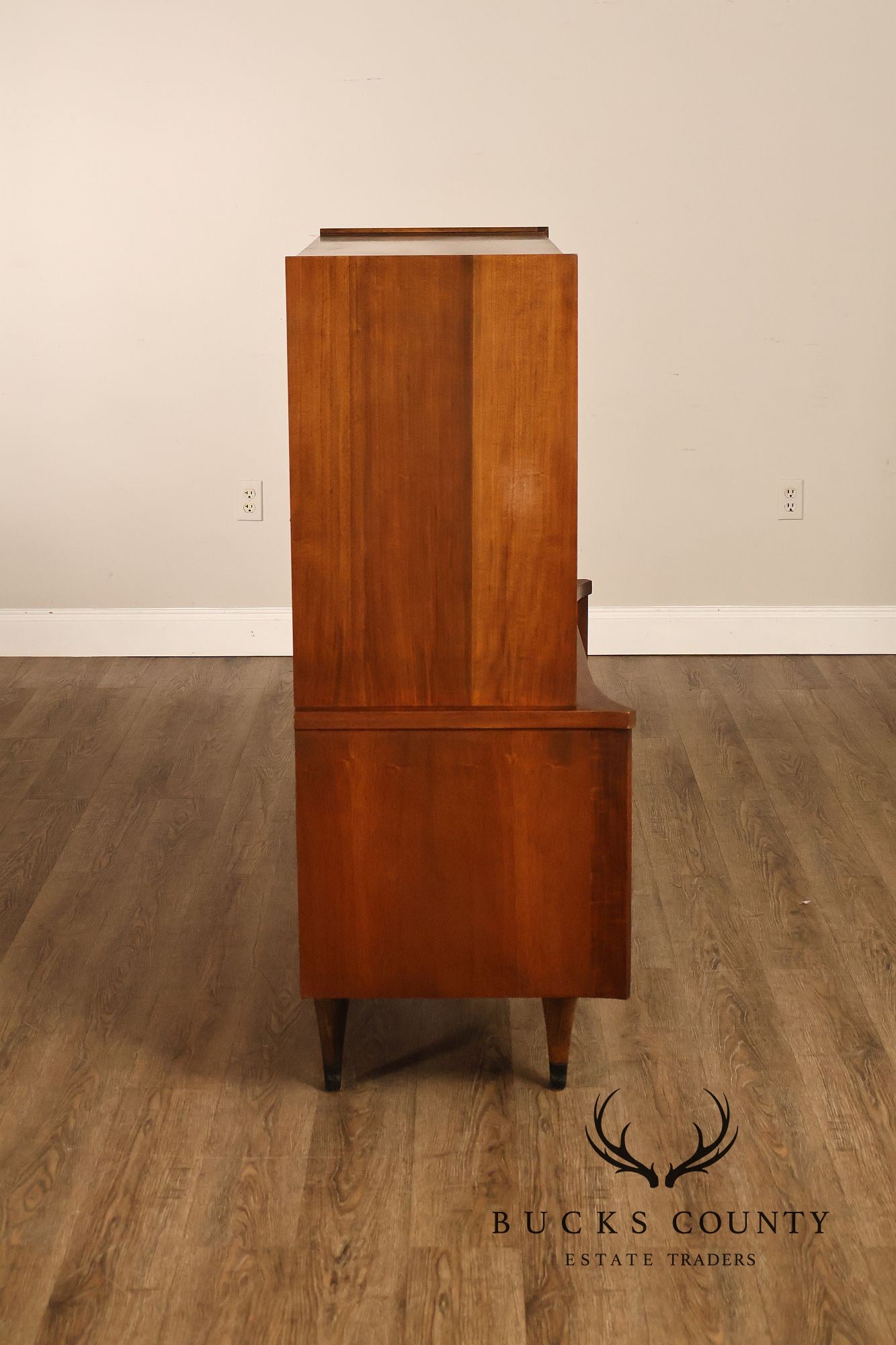 American Of Martinsville Mid-Century Modern Walnut Gentleman's Chest