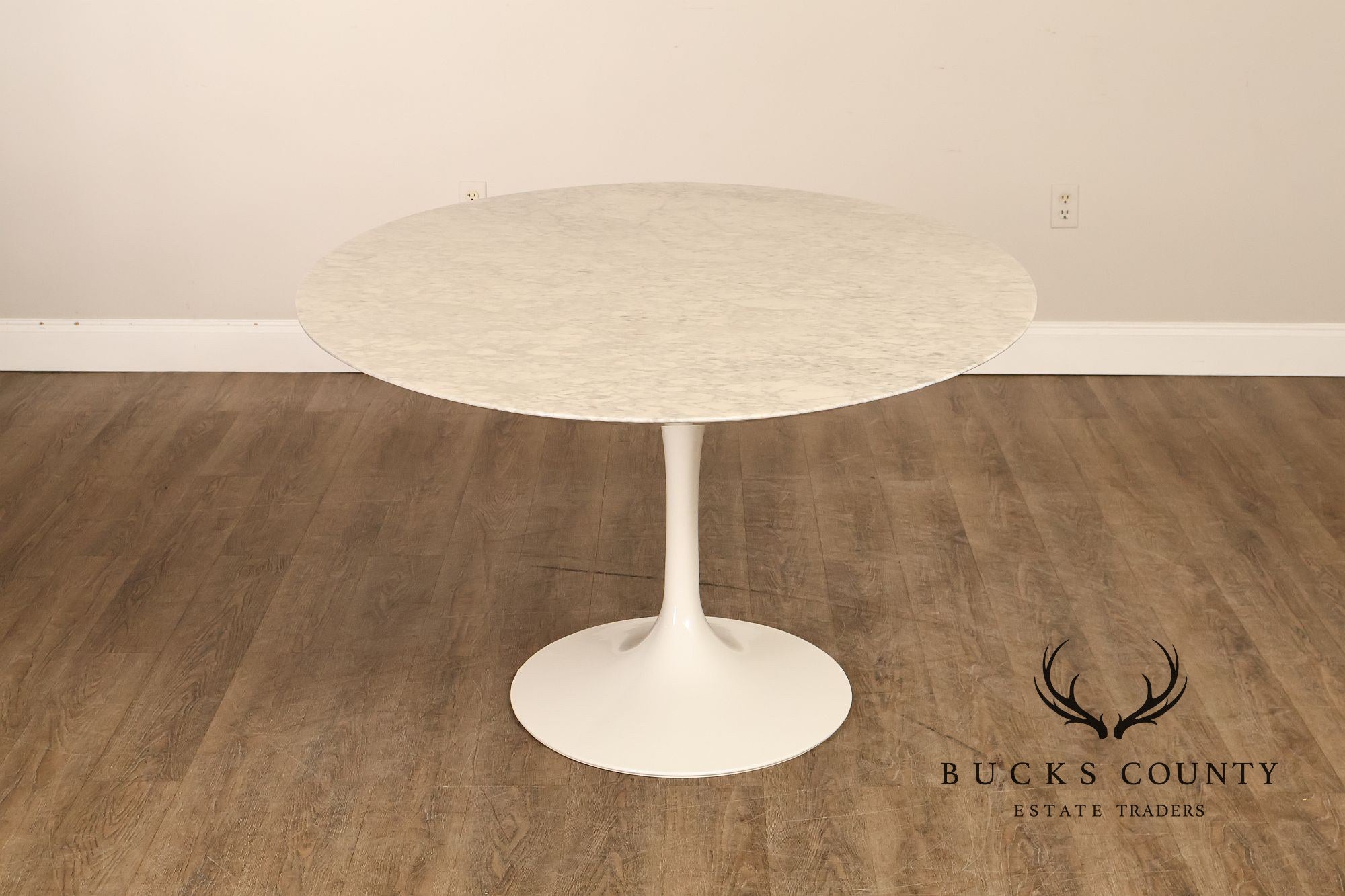 Knoll Saarinen Oval Marble Dining Table