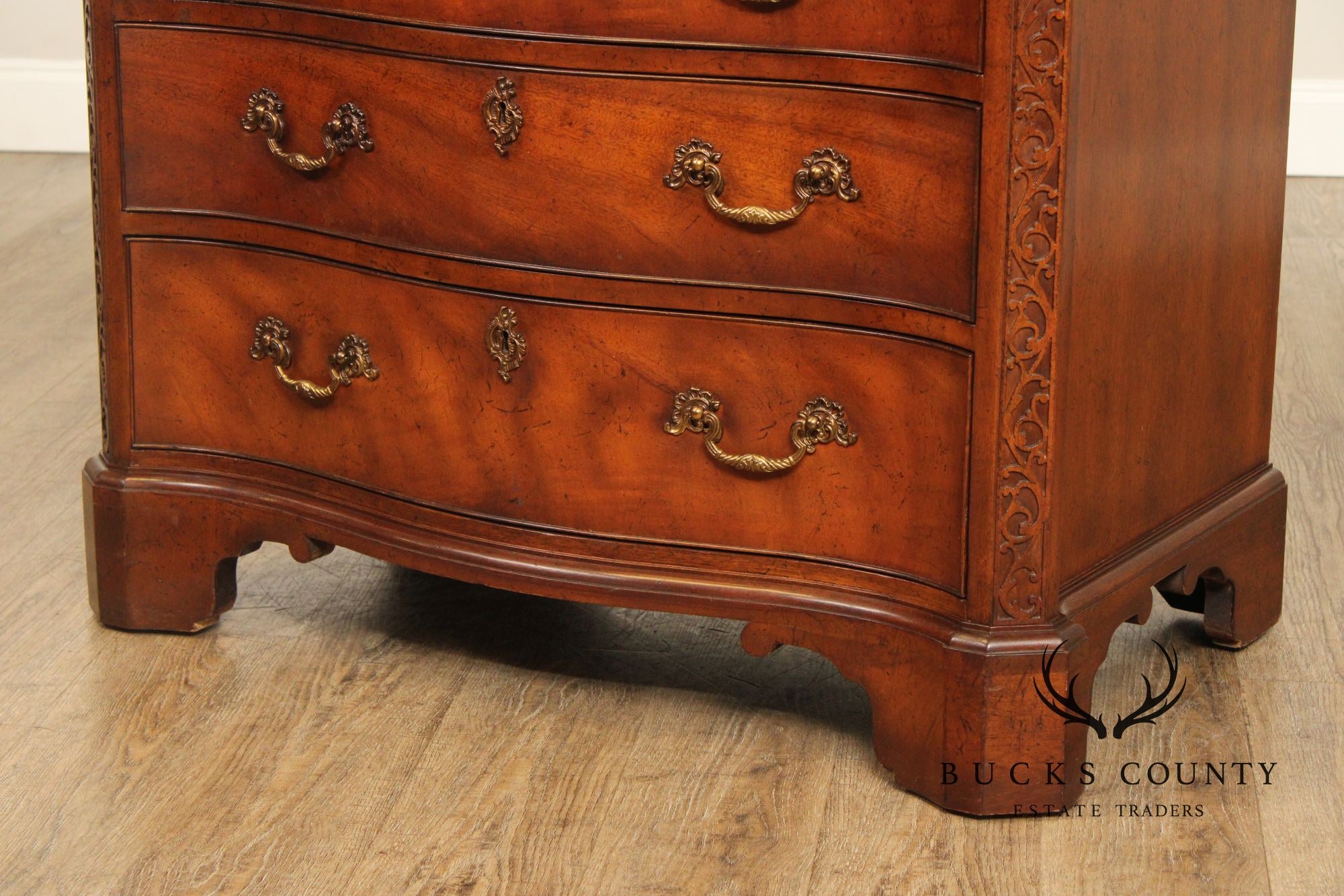 Baker Furniture Georgian Style Pair of Mahogany Chests