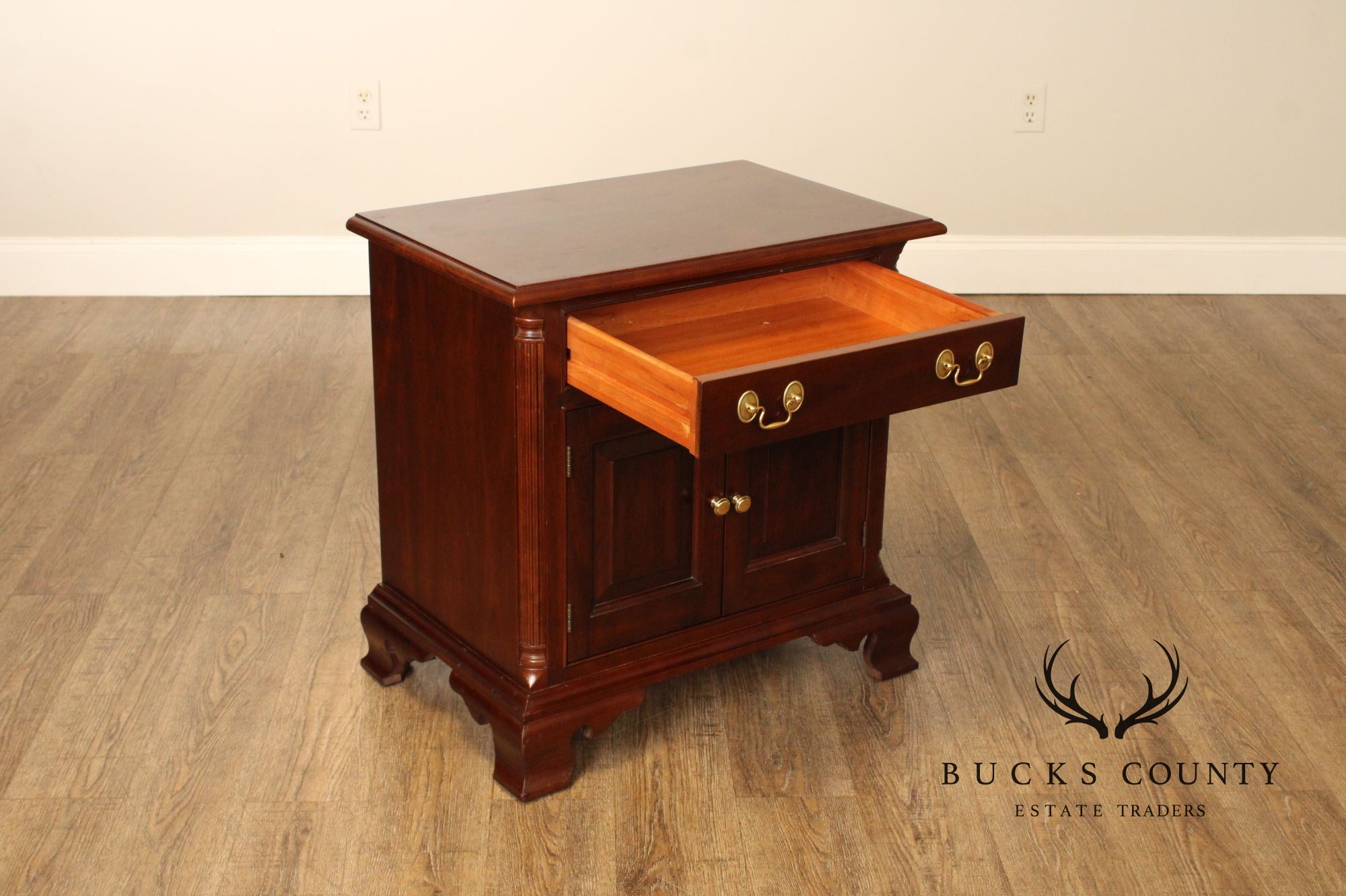 Stickley Chippendale Style Vintage Cherry Nightstand