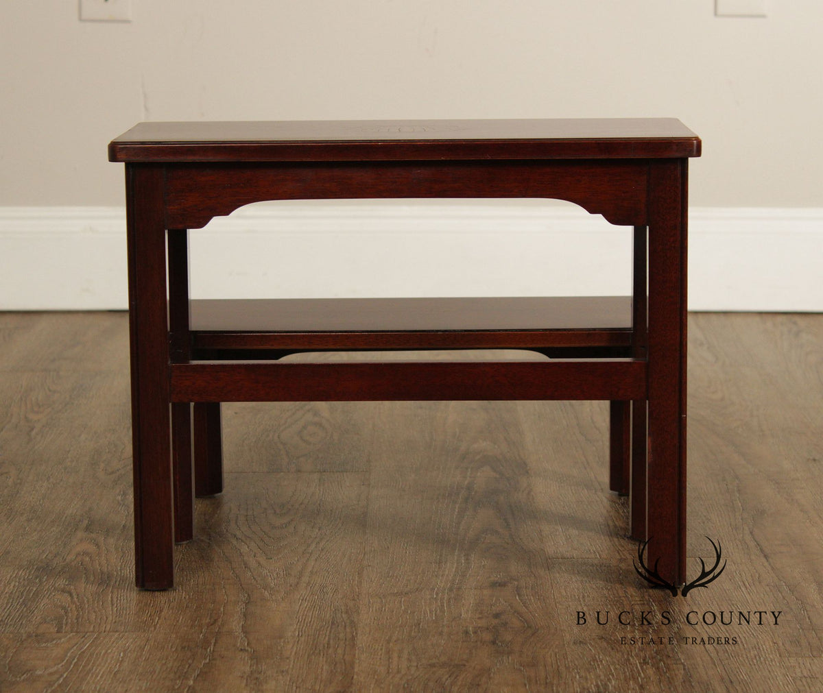 Councill Craftsmen Chippendale Style Inlaid Mahogany Bed Steps