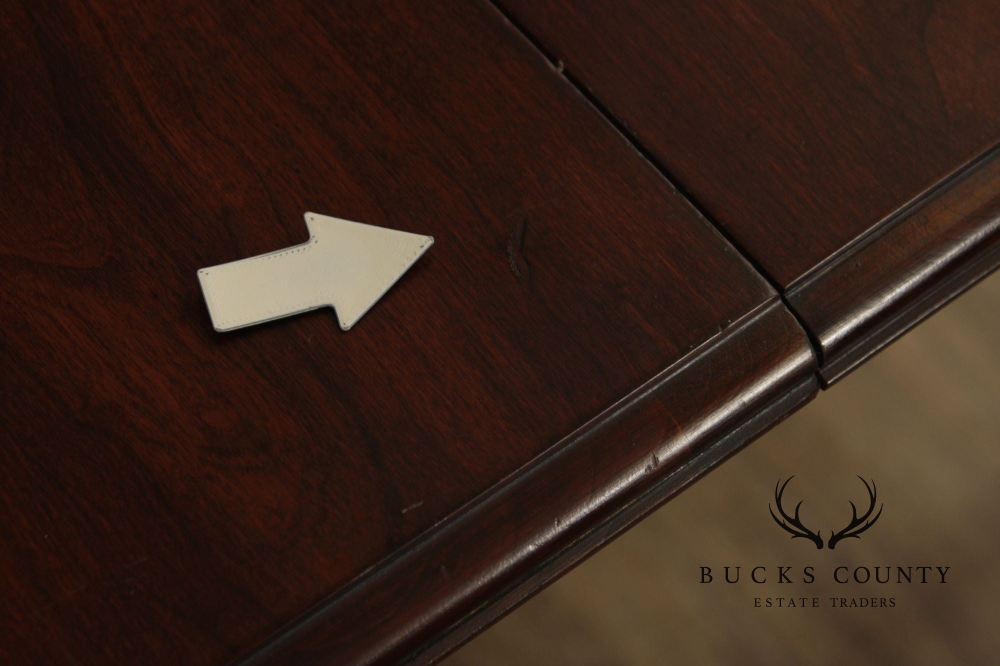 Pennsylvania House Queen Anne Style Cherry Expandable Dining Table