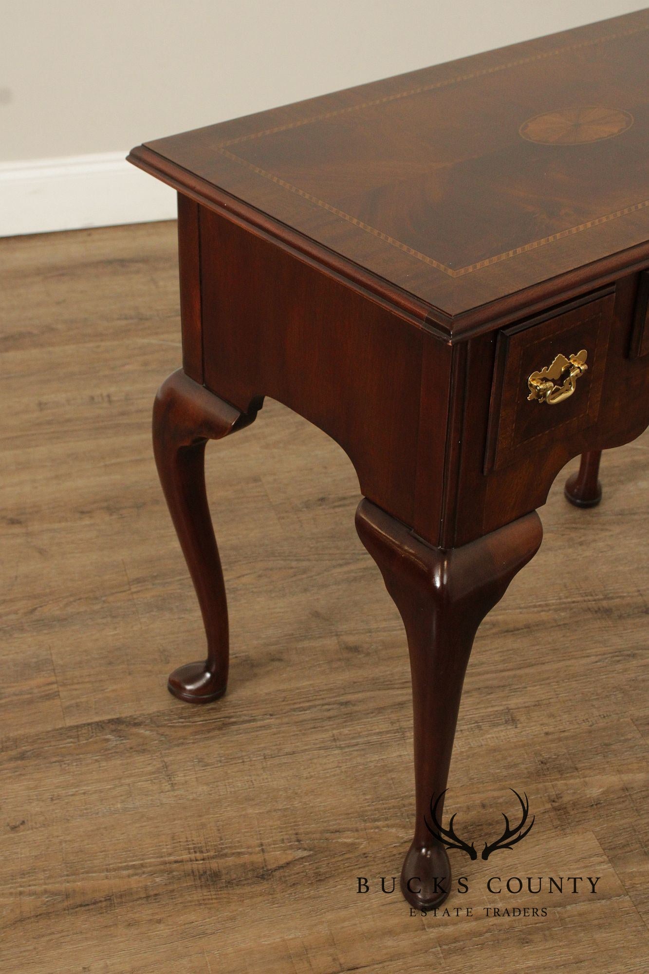 Councill Craftsmen Queen Anne Style Inlaid Mahogany Lowboy